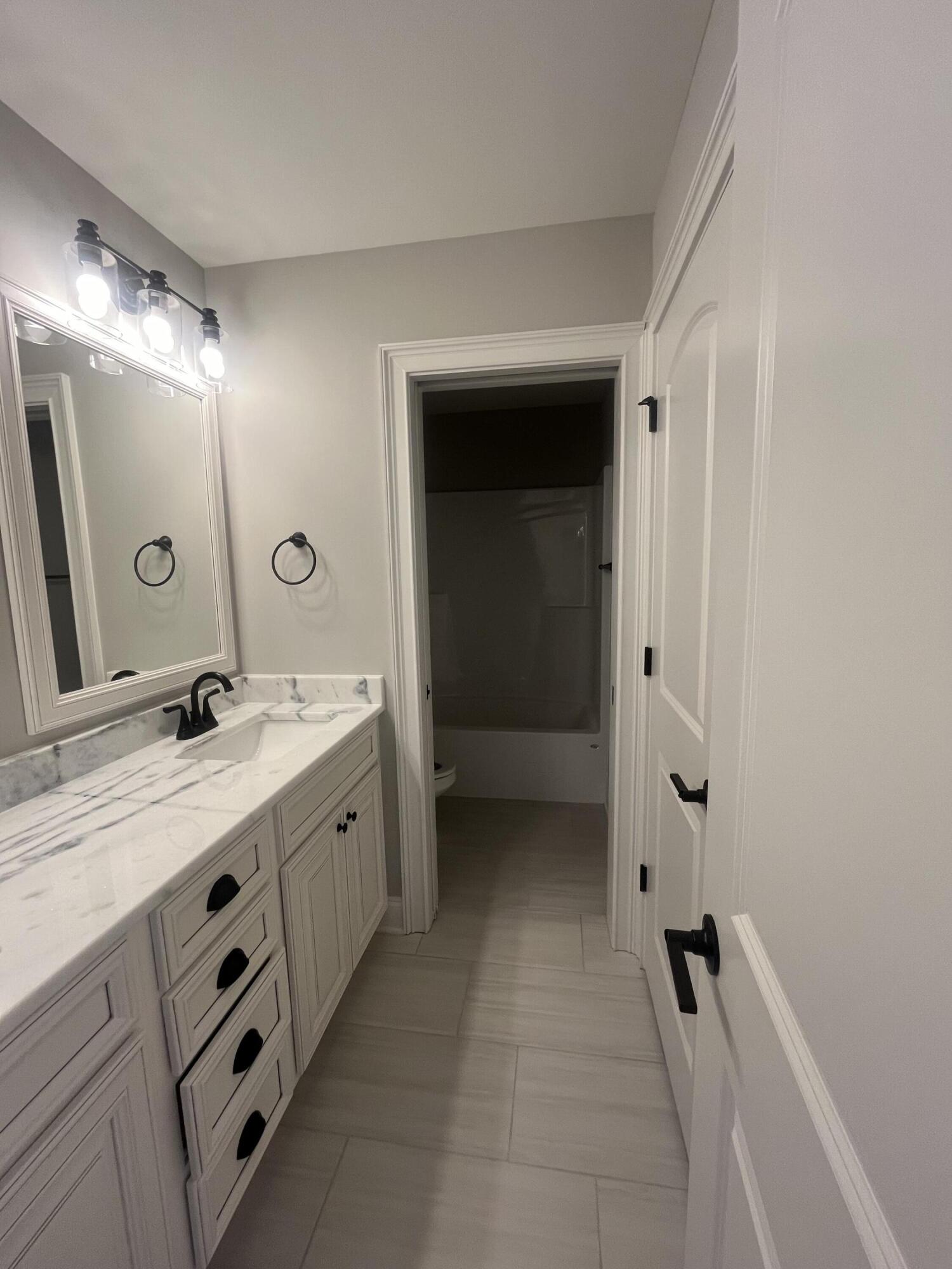 522 OAKLEY GROVE CIRCLE