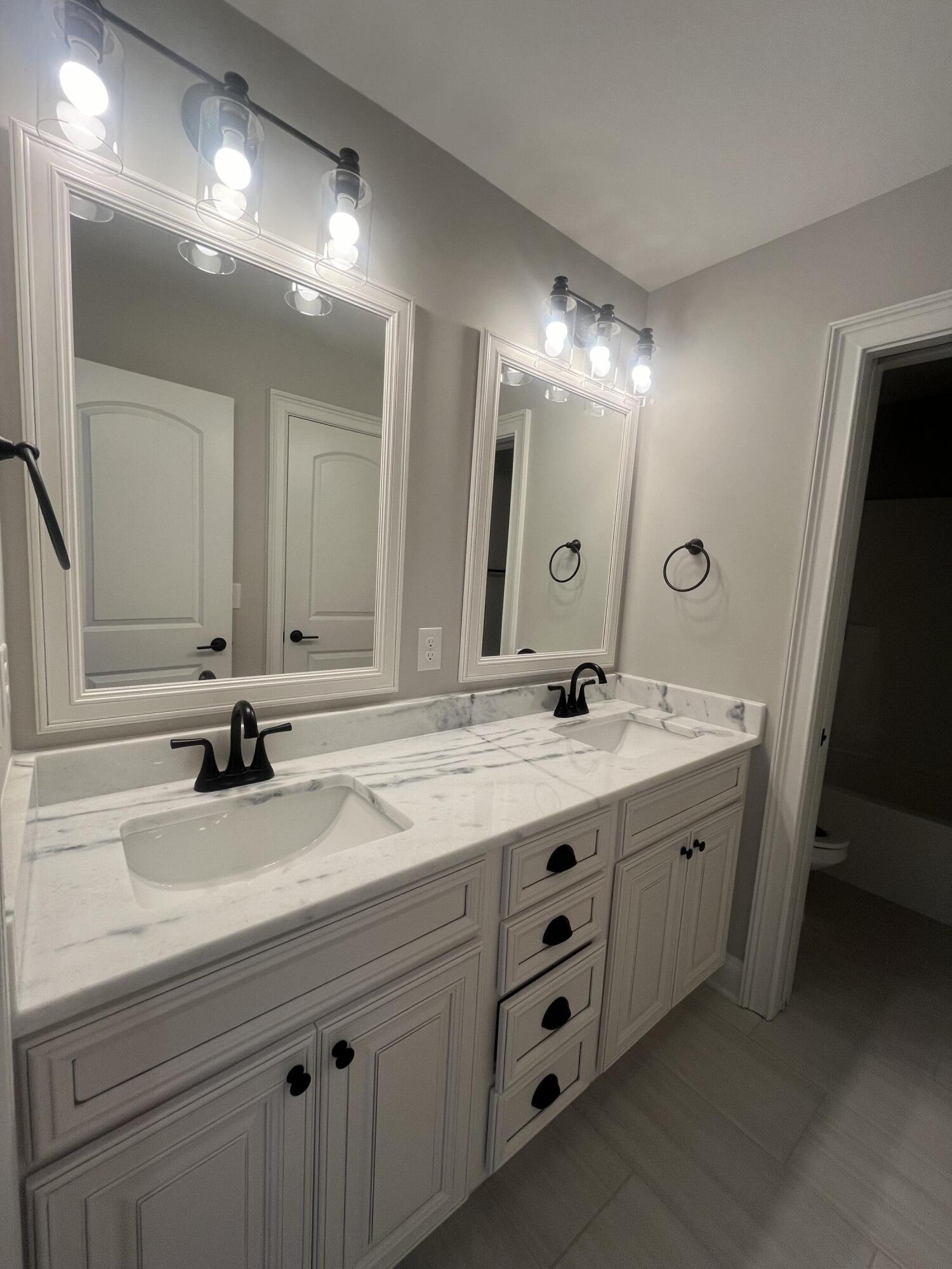 522 OAKLEY GROVE CIRCLE