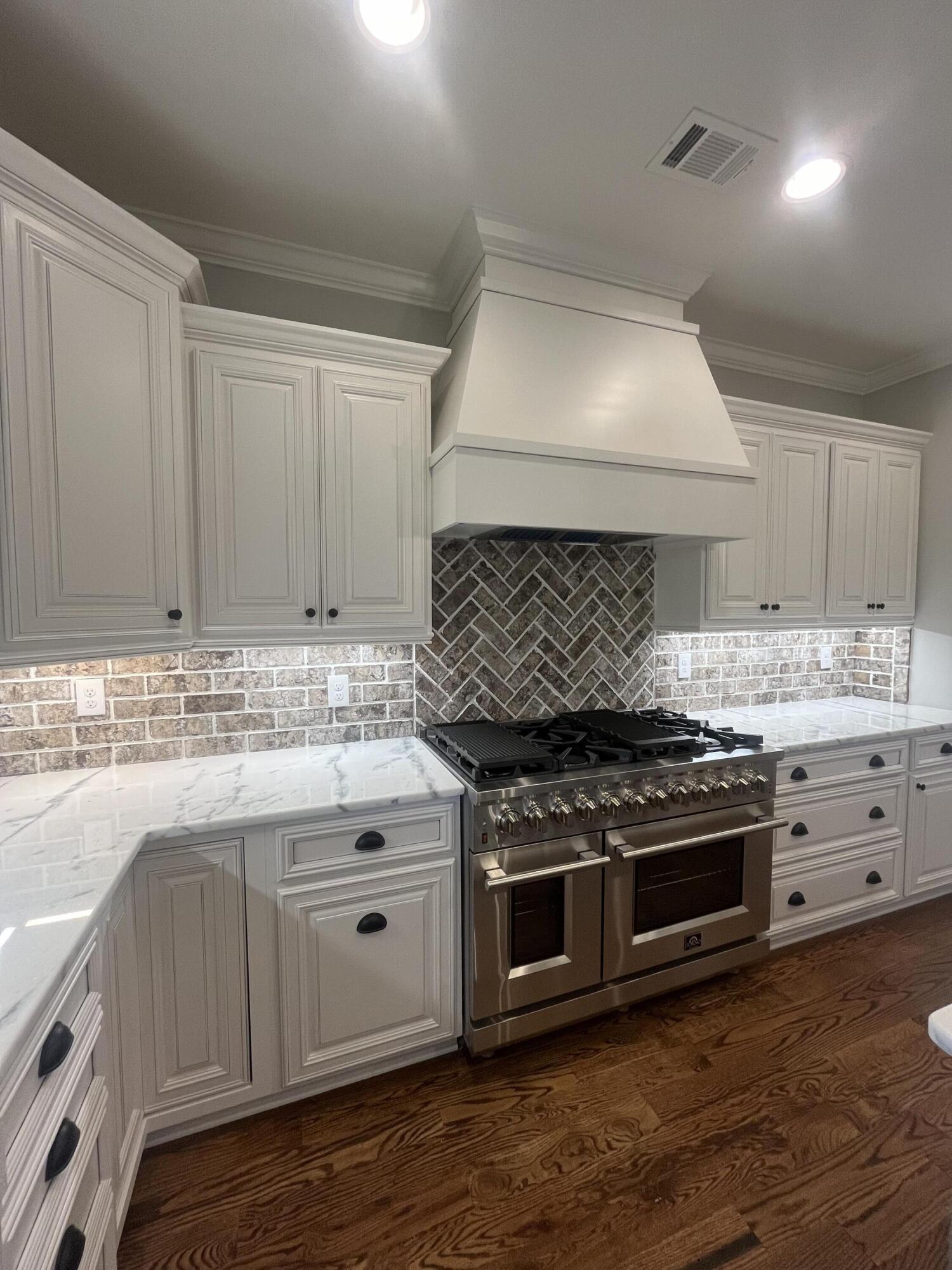 522 OAKLEY GROVE CIRCLE