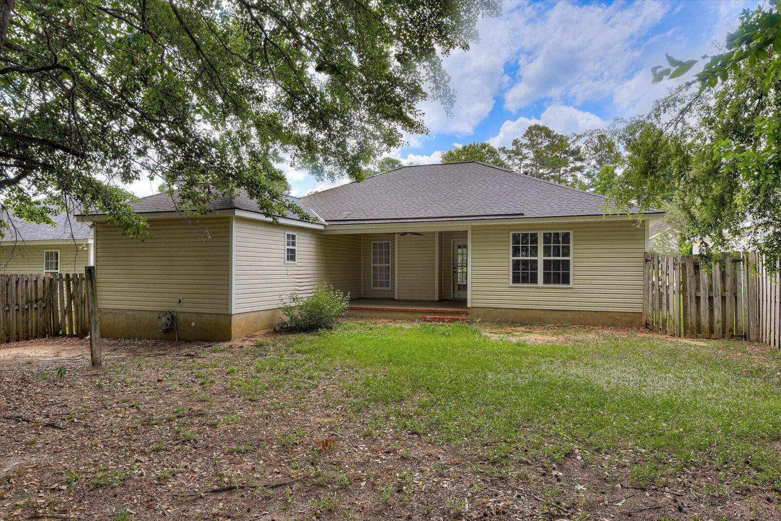 2055 SYLVAN LAKE Drive