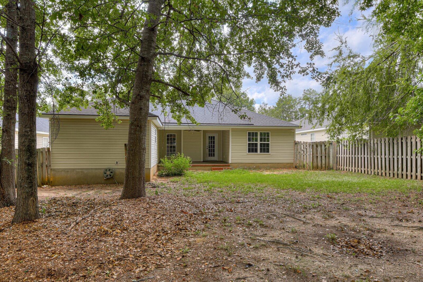 2055 SYLVAN LAKE Drive