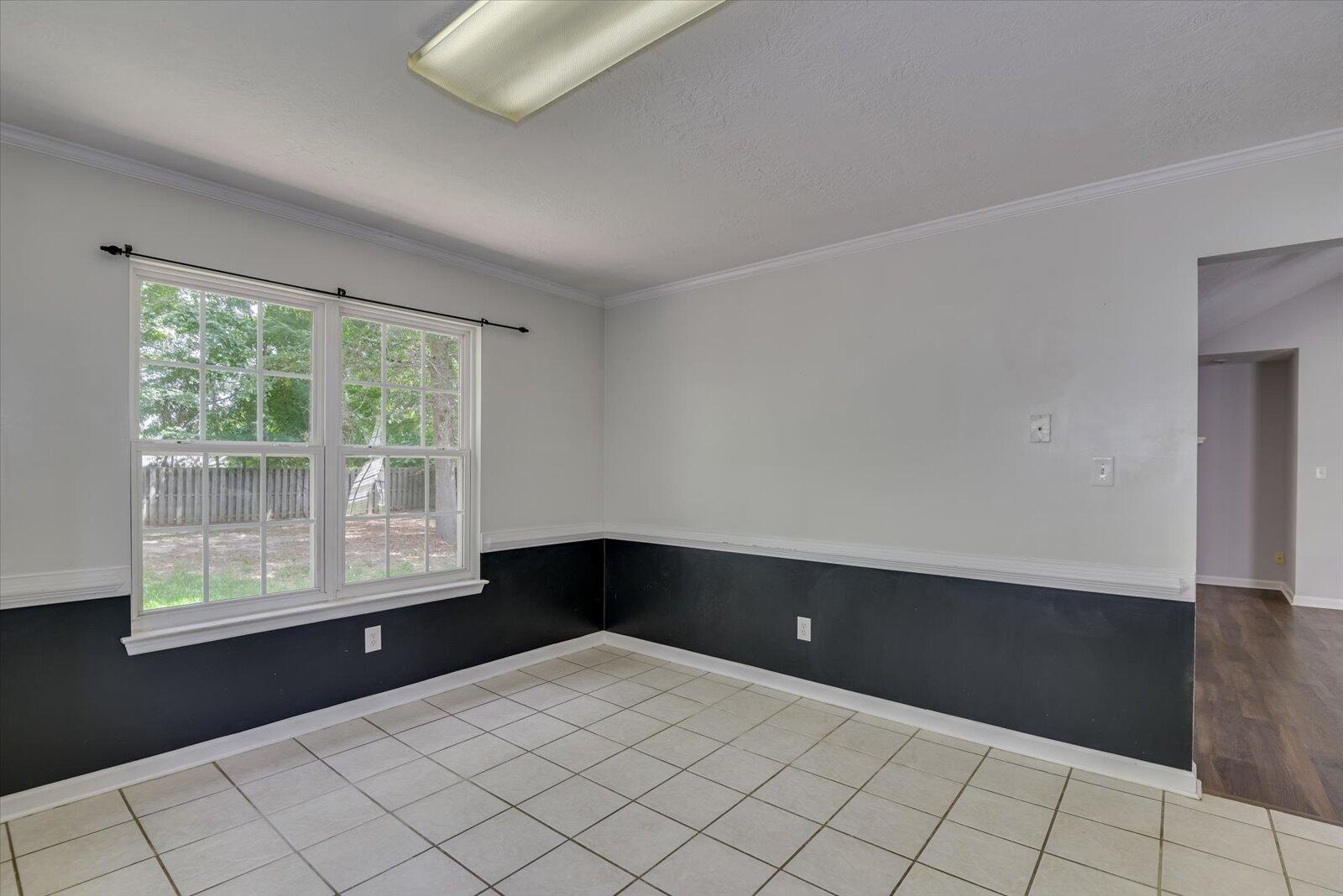 2055 SYLVAN LAKE Drive