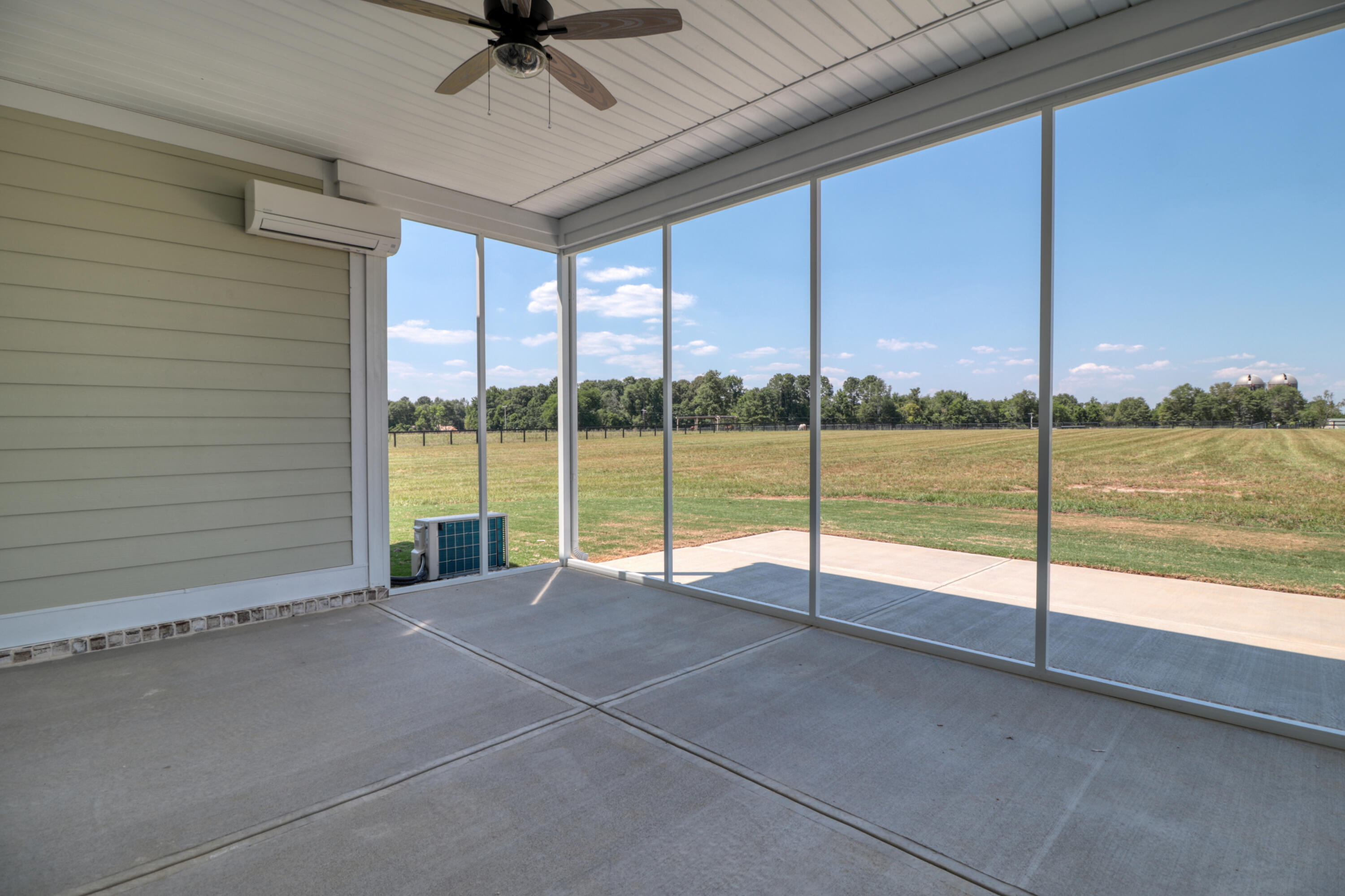 209 COWDRY PARK Road