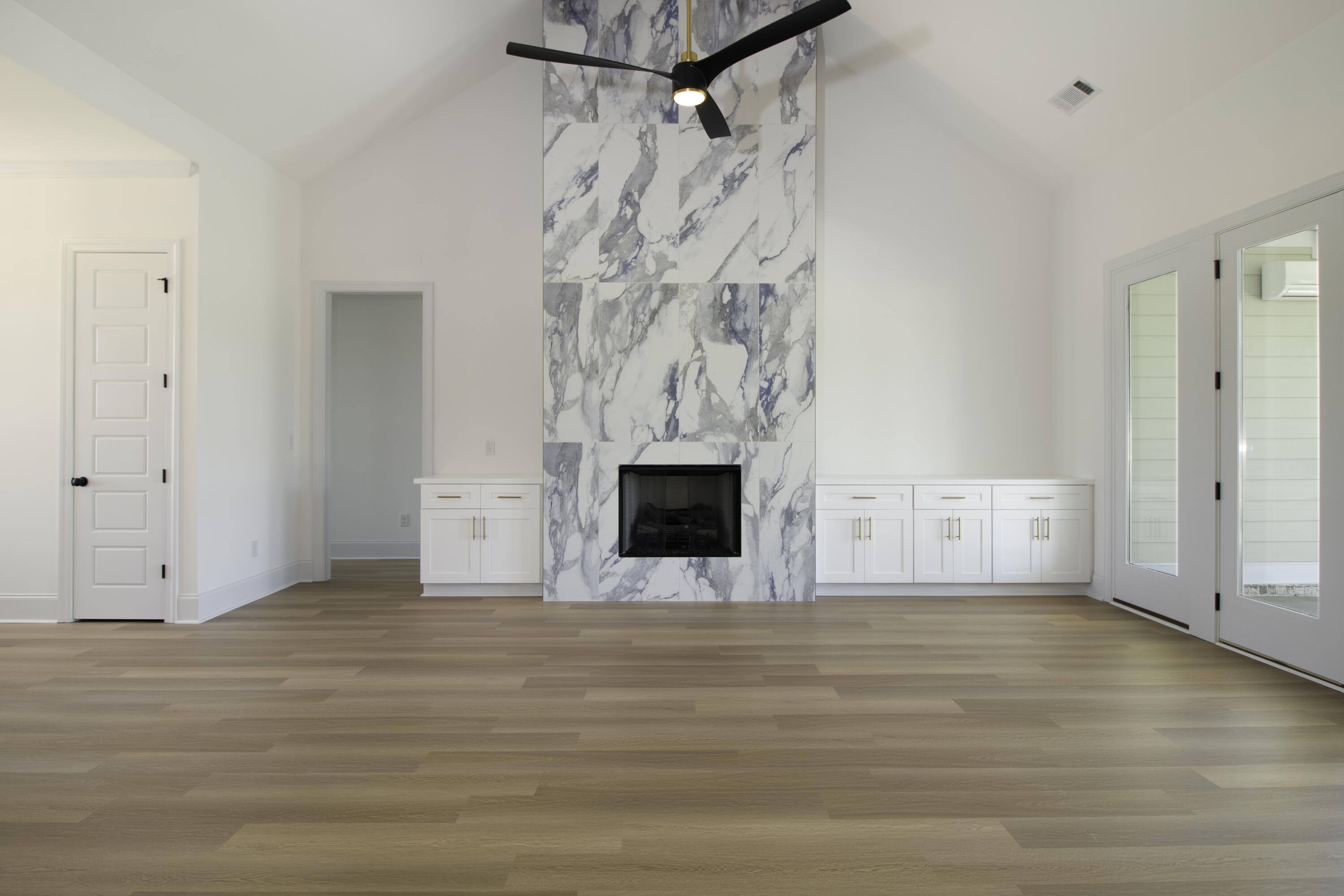 209 COWDRY PARK Road