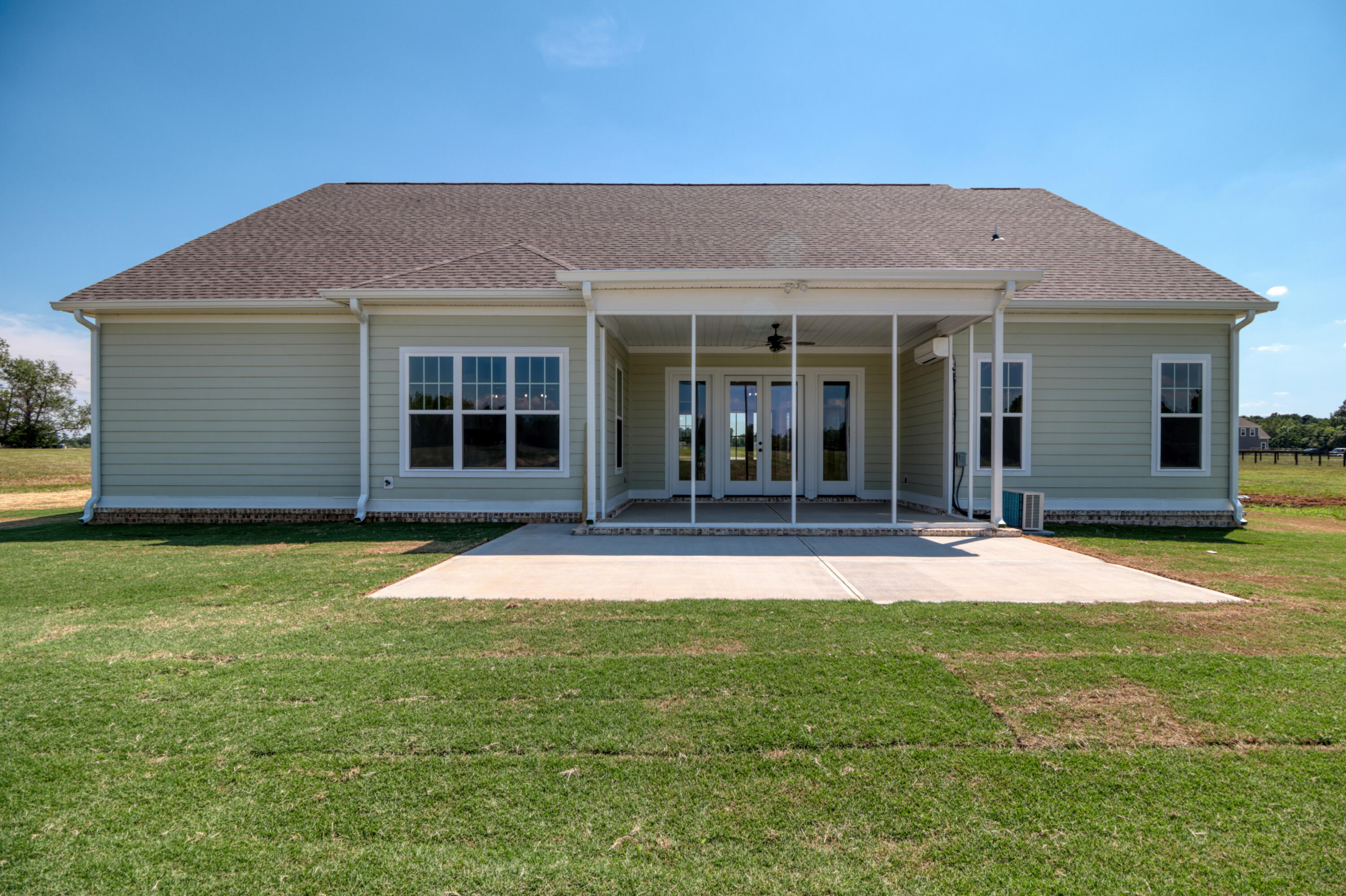 209 COWDRY PARK Road