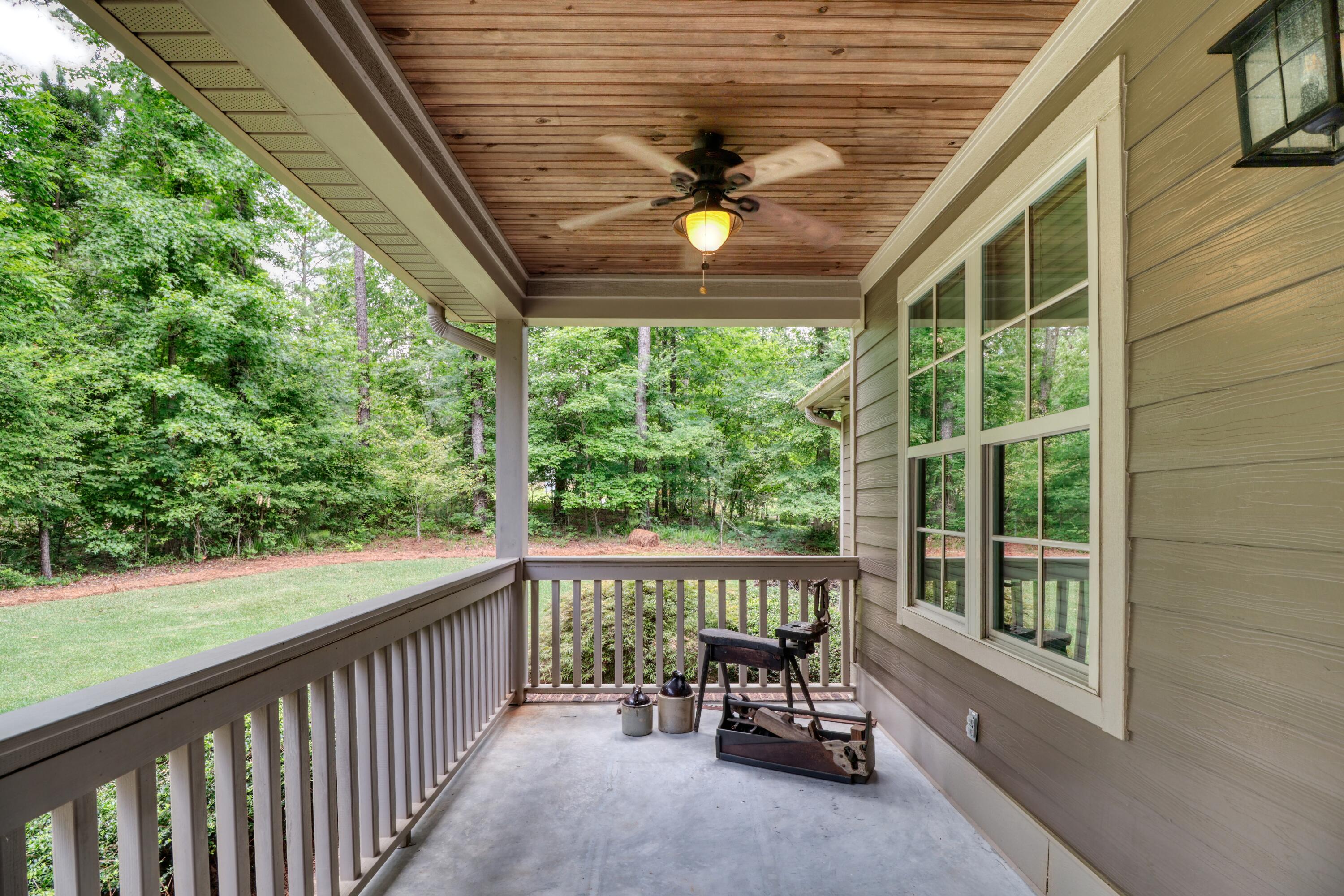 959 CURRYTOWNE Boulevard