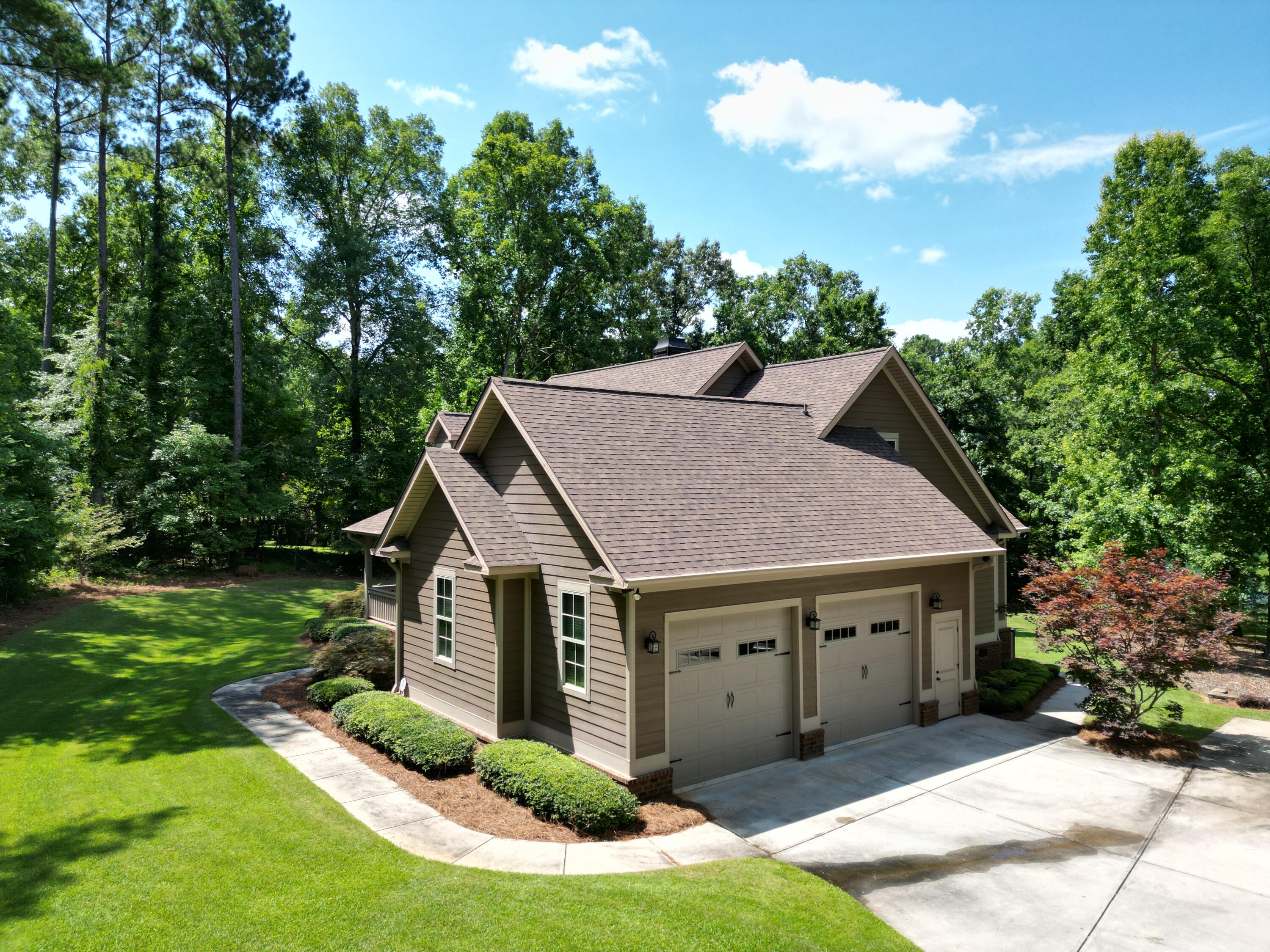 959 CURRYTOWNE Boulevard