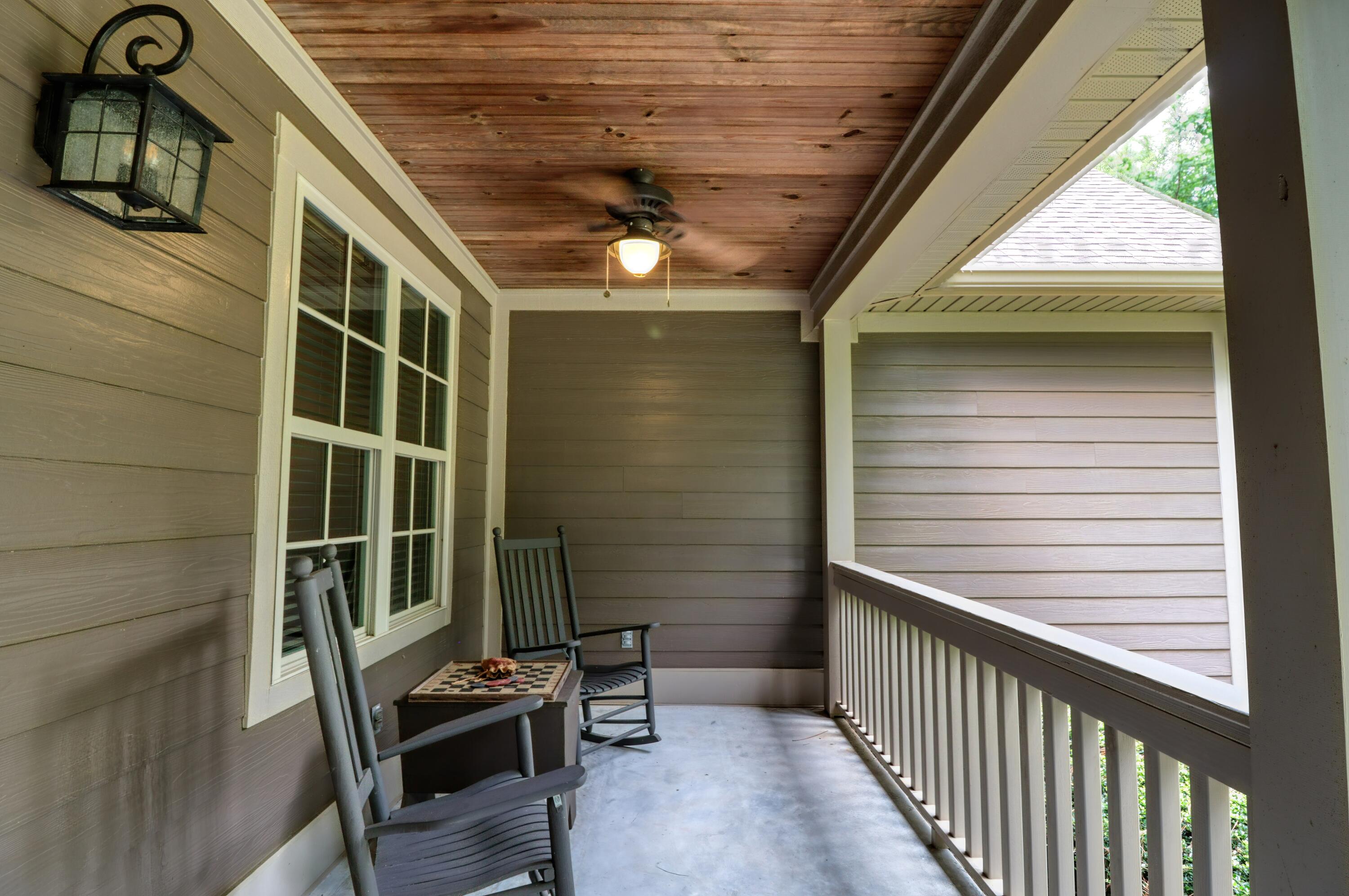 959 CURRYTOWNE Boulevard