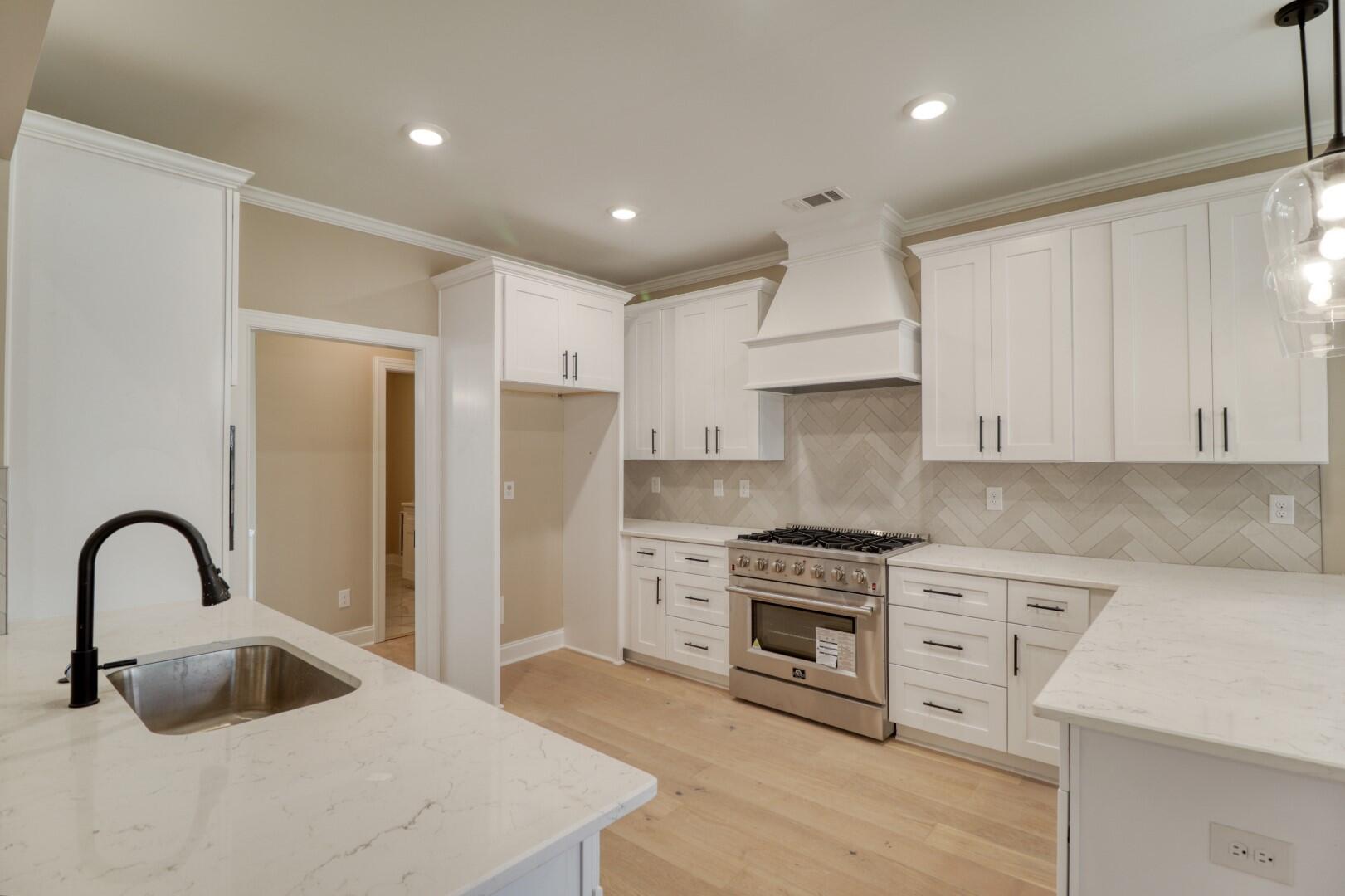 5287 CHARNWOOD FOREST Circle