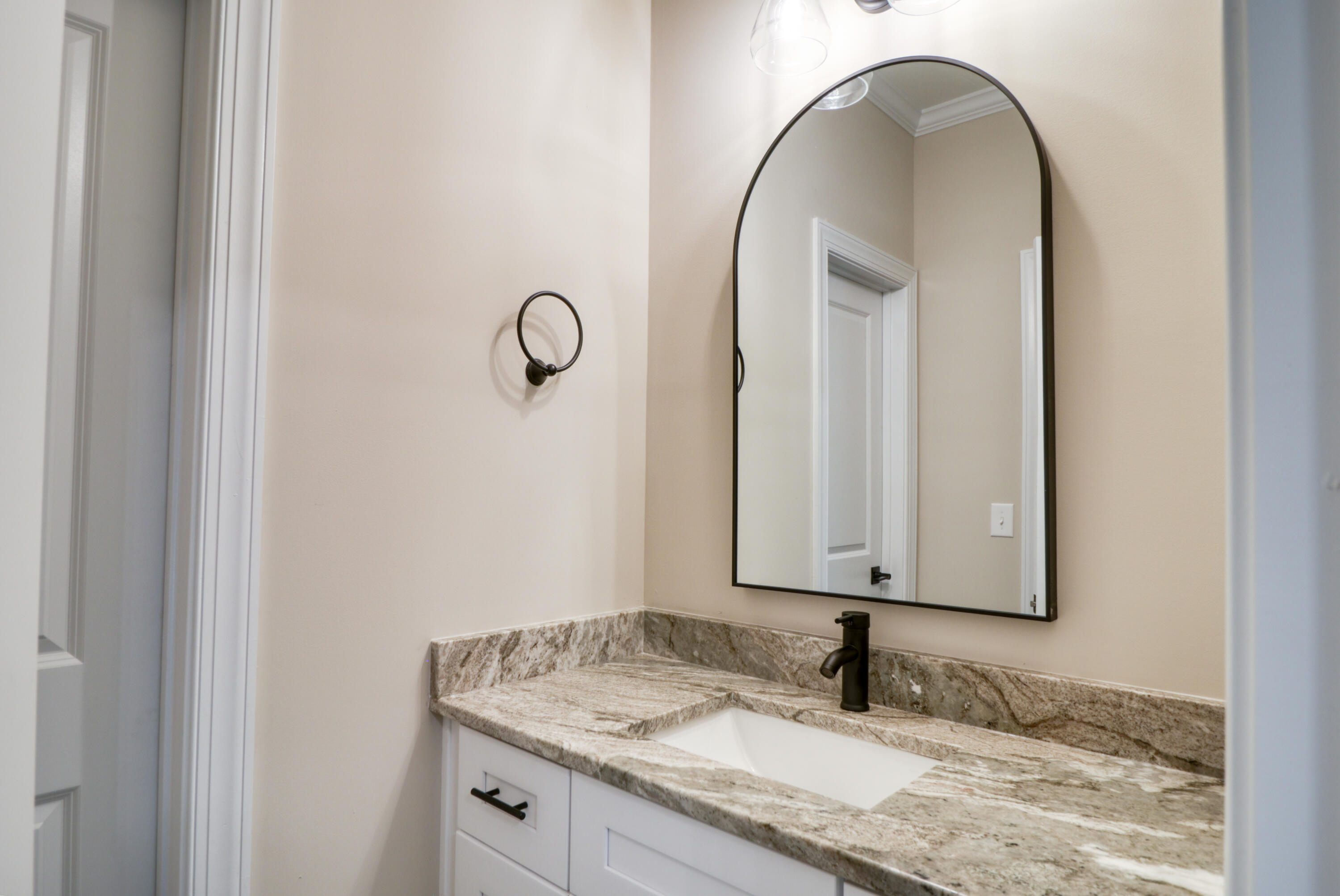 5321 CHARNWOOD FOREST Circle