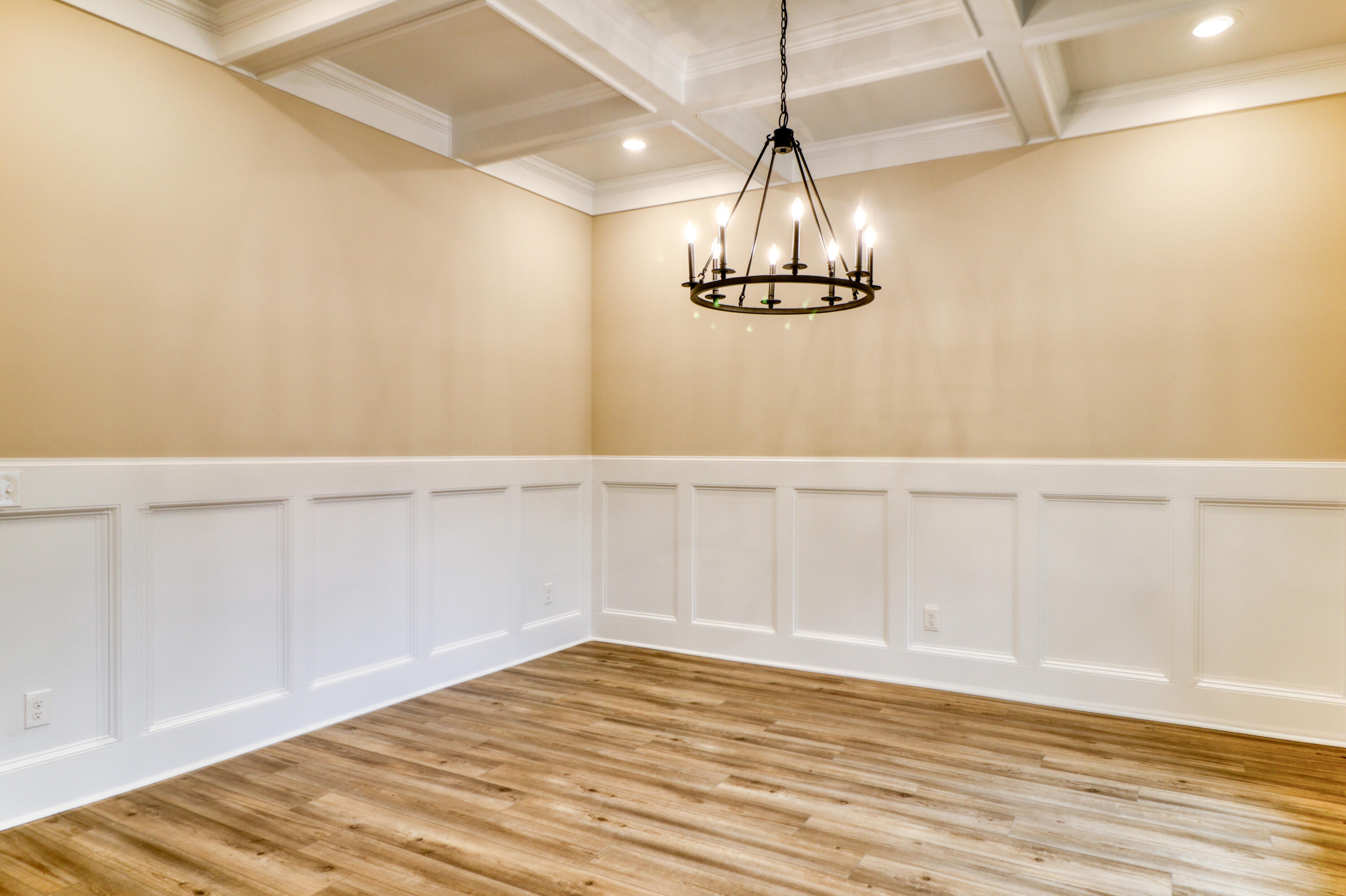 5321 CHARNWOOD FOREST Circle