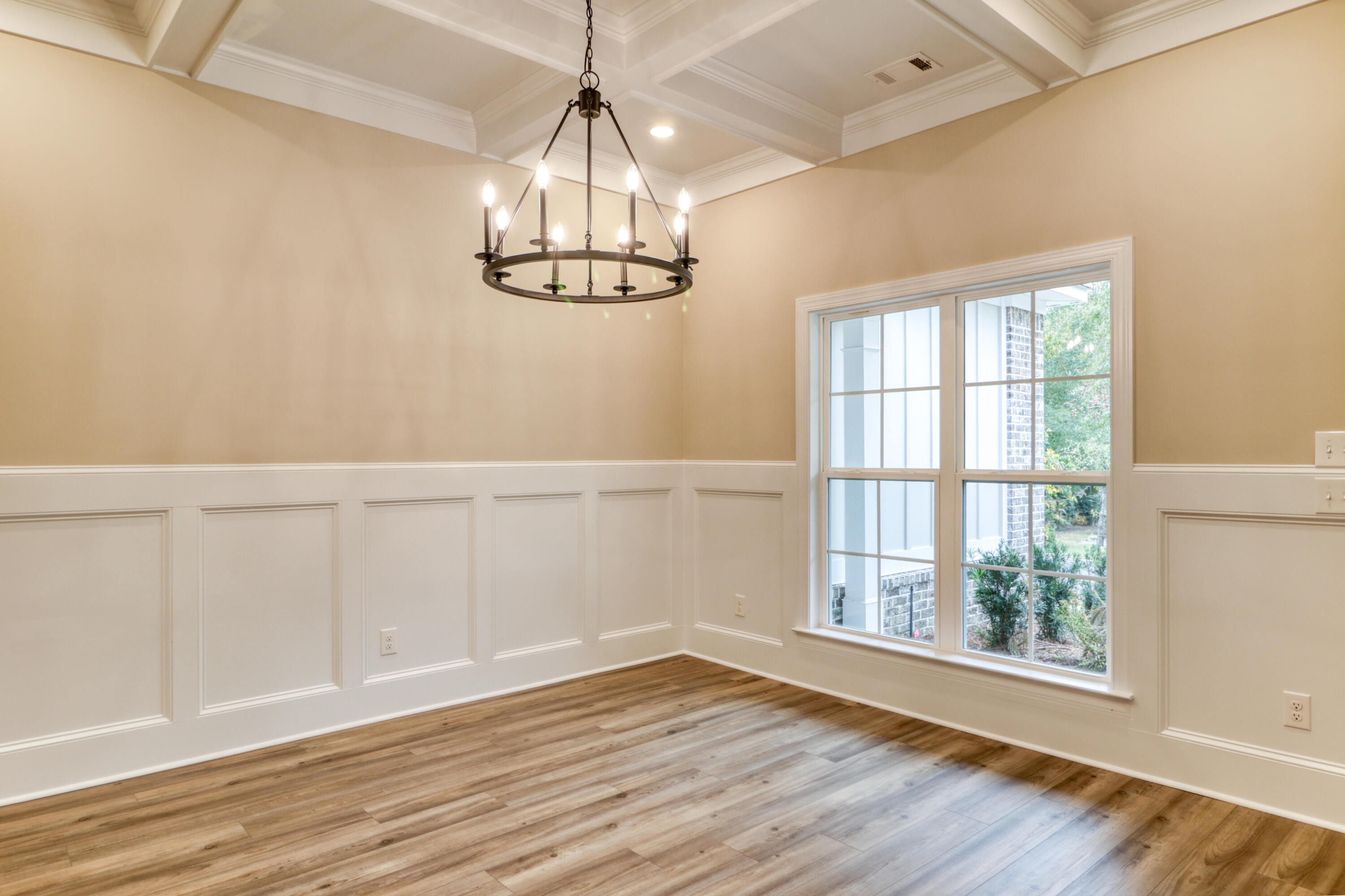 5321 CHARNWOOD FOREST Circle