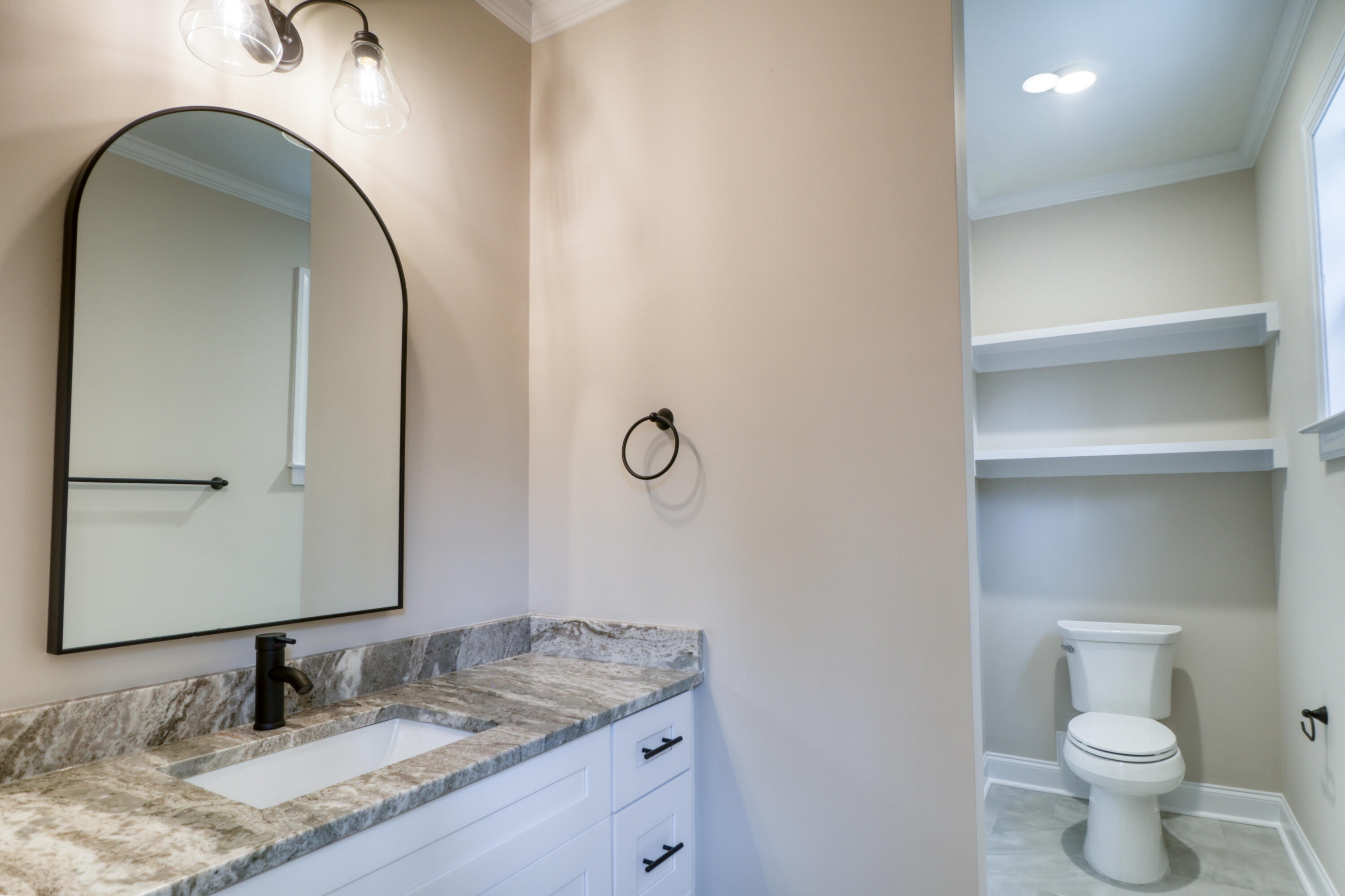 5321 CHARNWOOD FOREST Circle