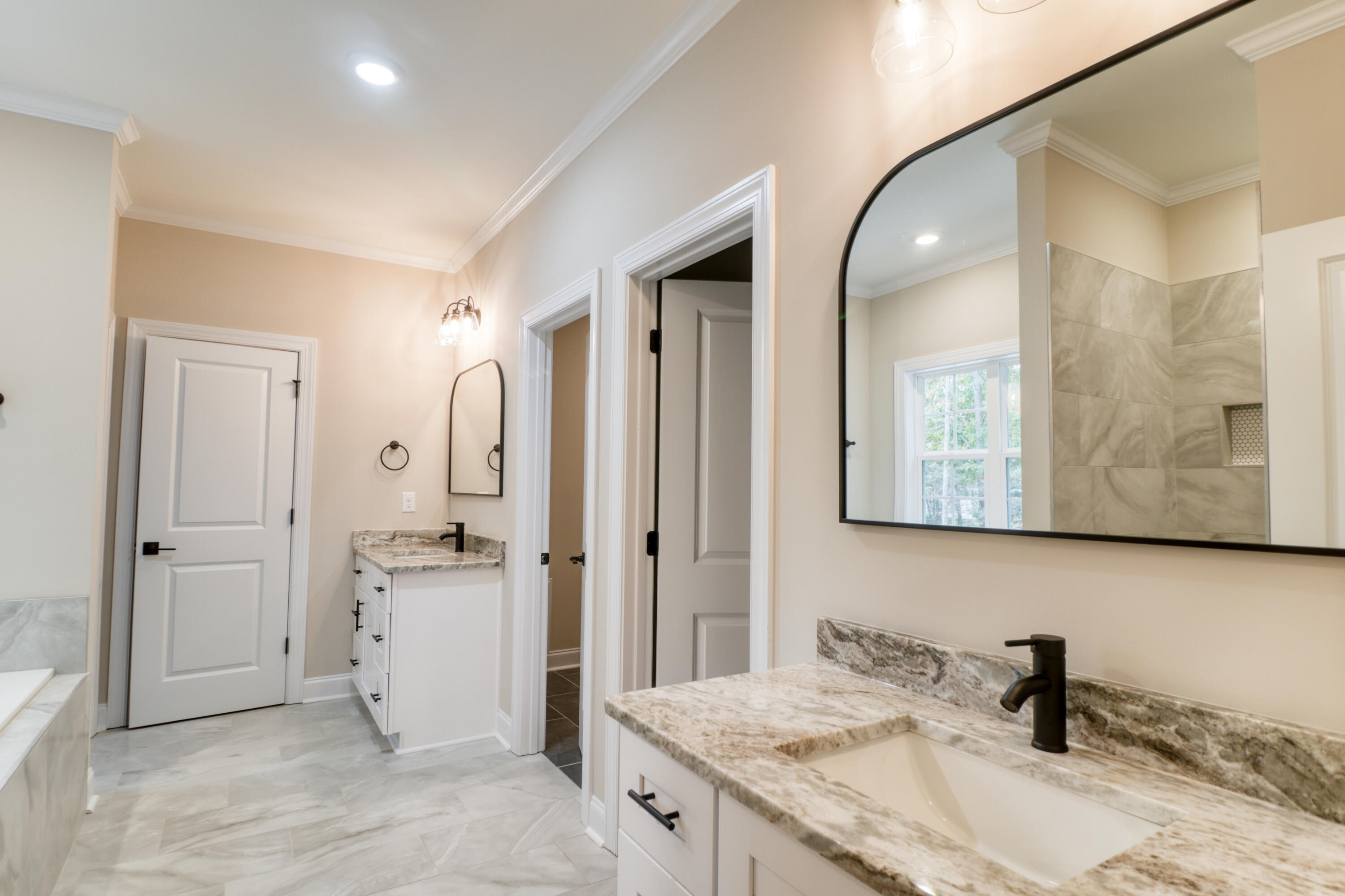 5321 CHARNWOOD FOREST Circle