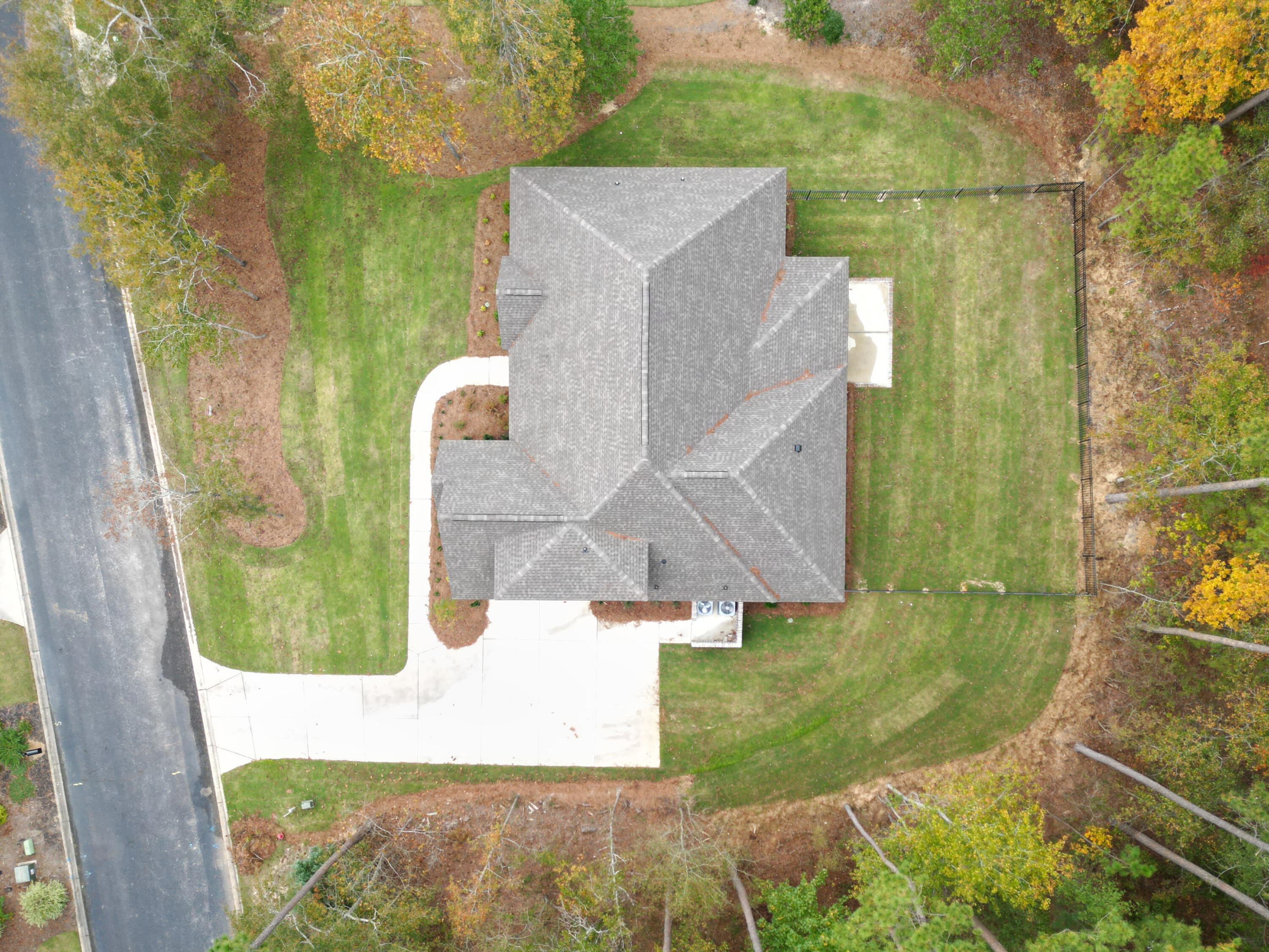 5321 CHARNWOOD FOREST Circle