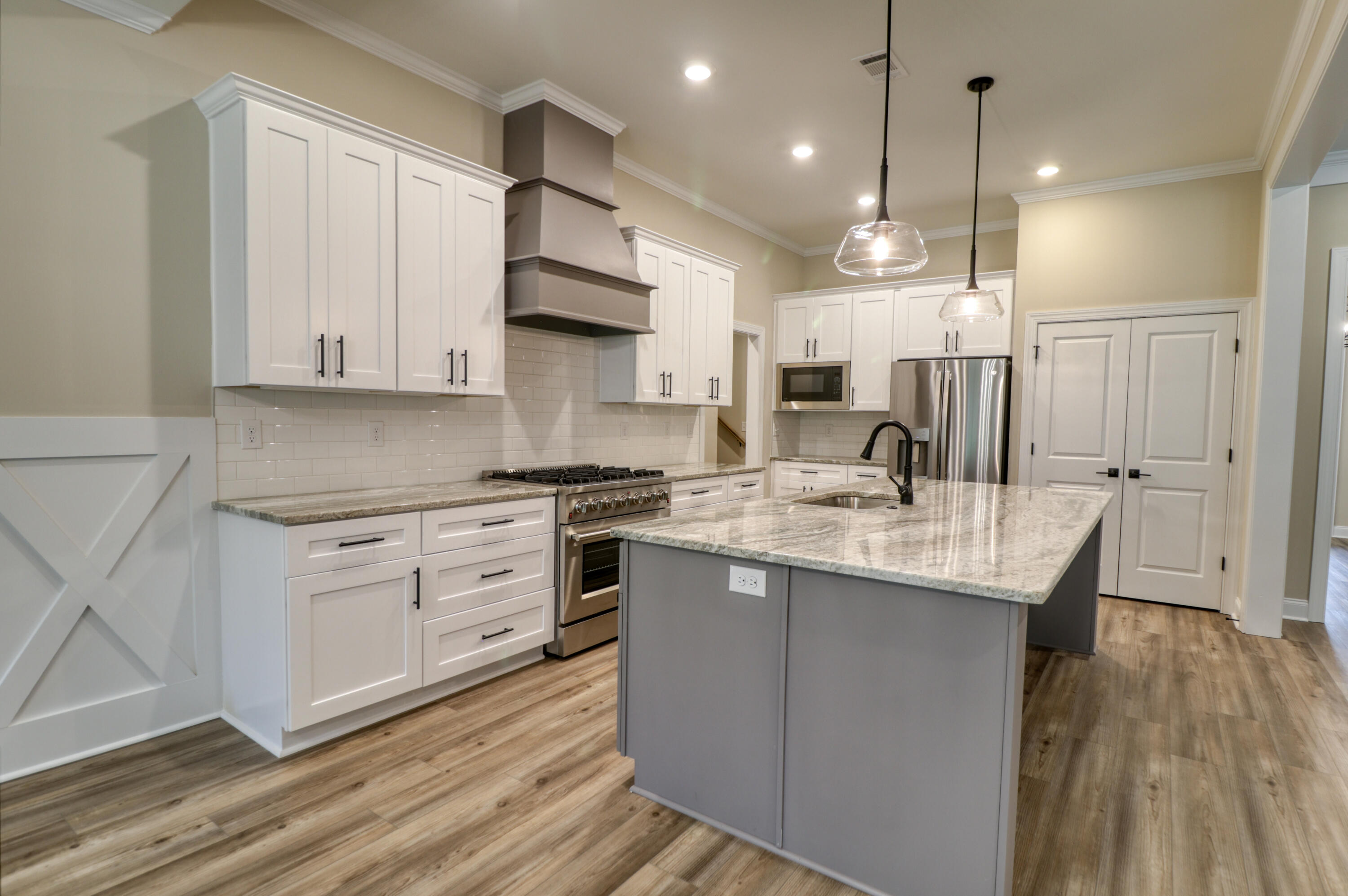 5321 CHARNWOOD FOREST Circle