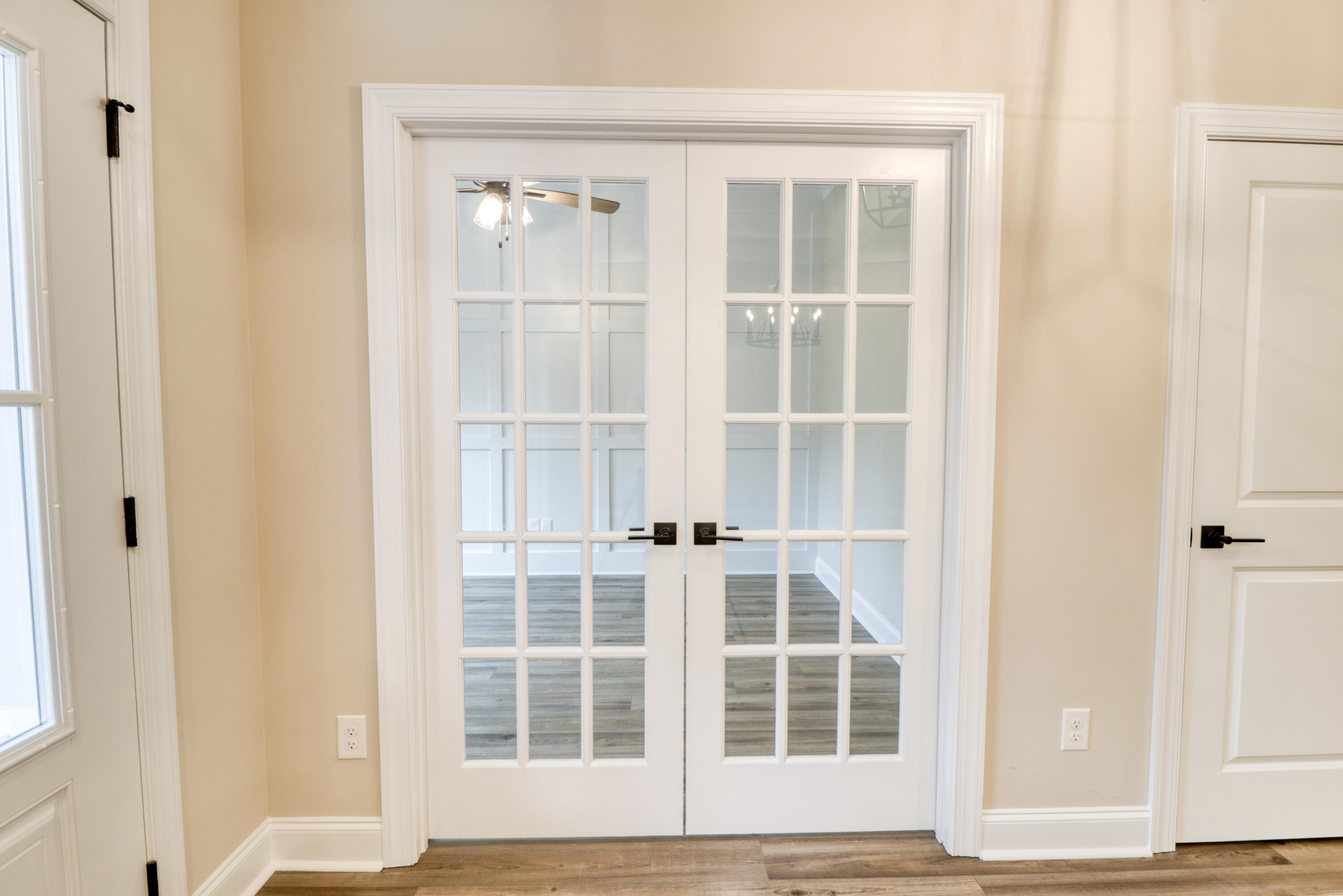 5321 CHARNWOOD FOREST Circle