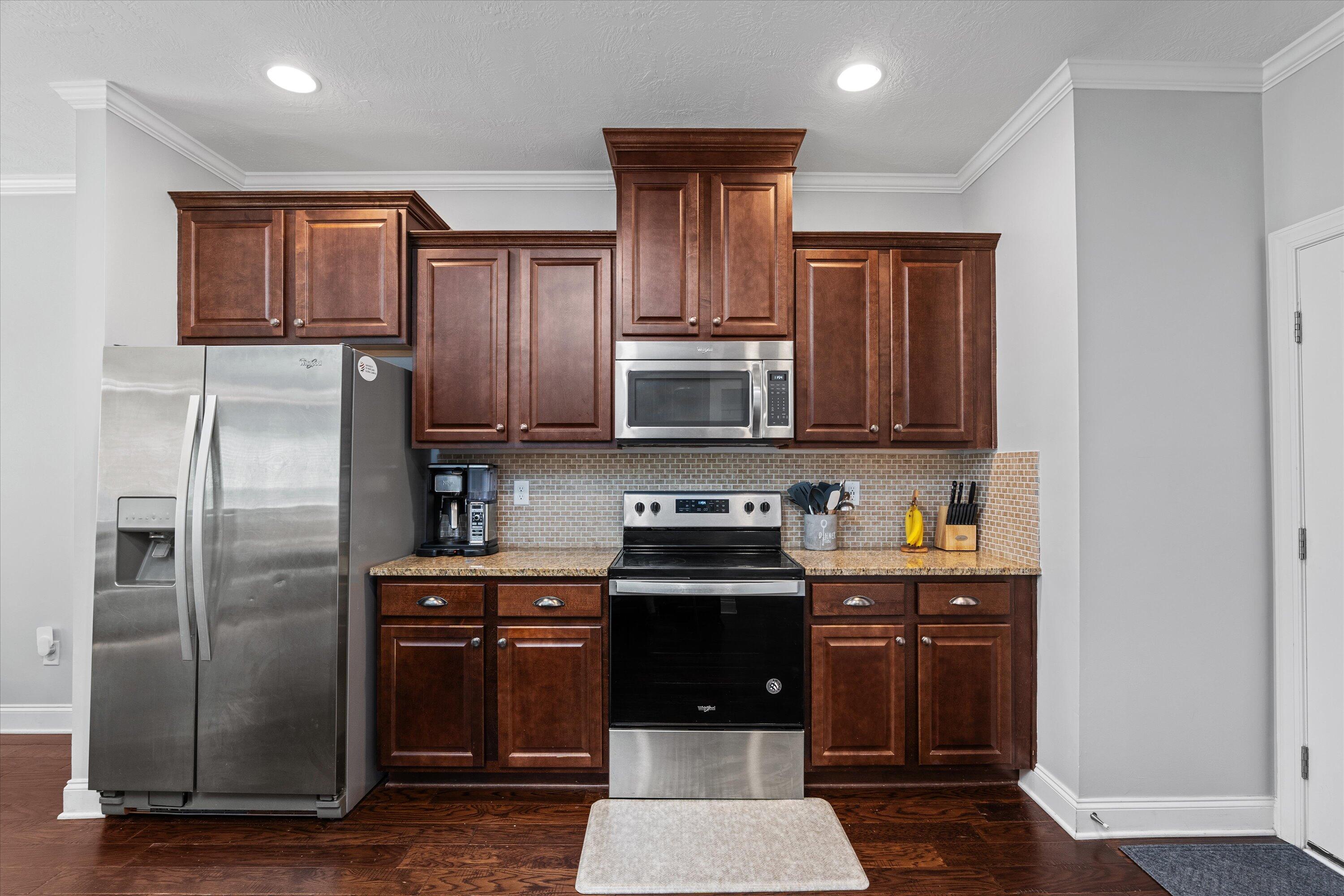 490 BRANTLEY COVE Circle