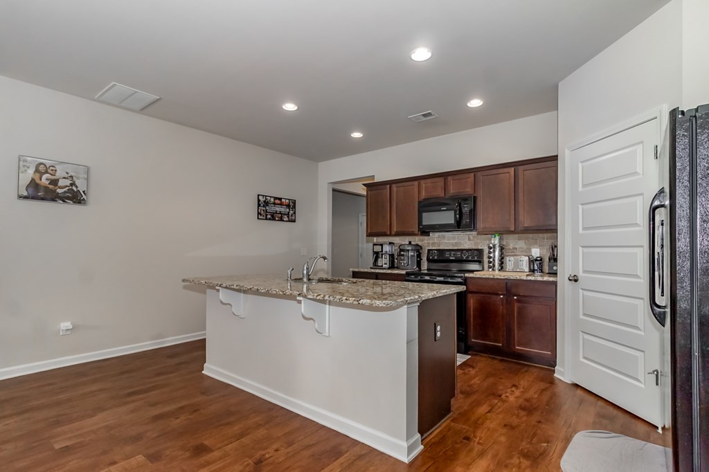 368 STABLEBRIDGE Drive