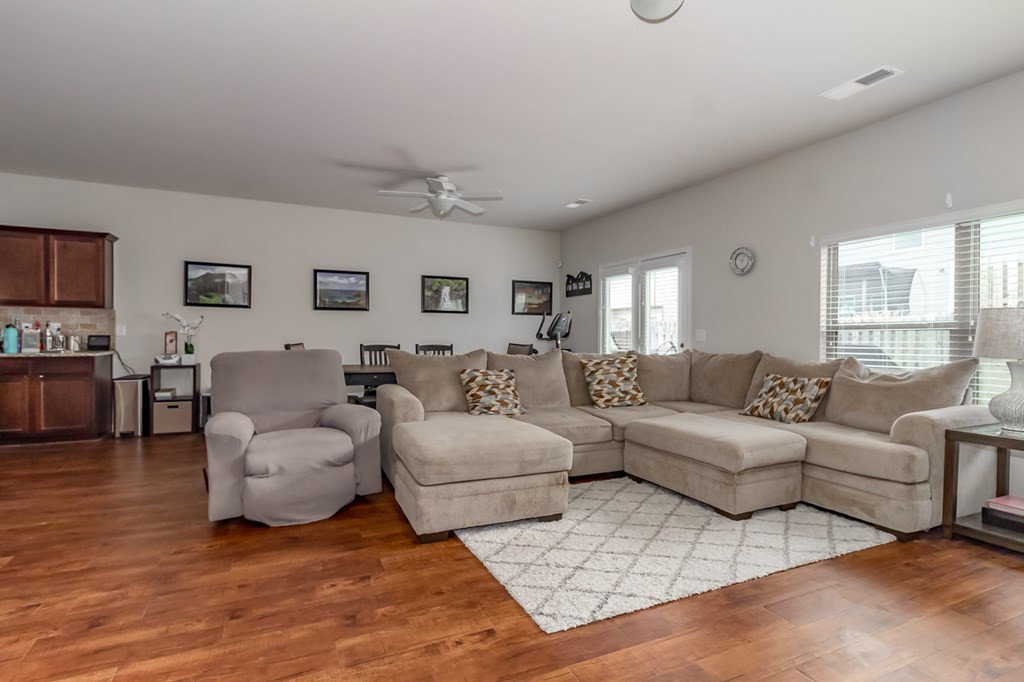 368 STABLEBRIDGE Drive