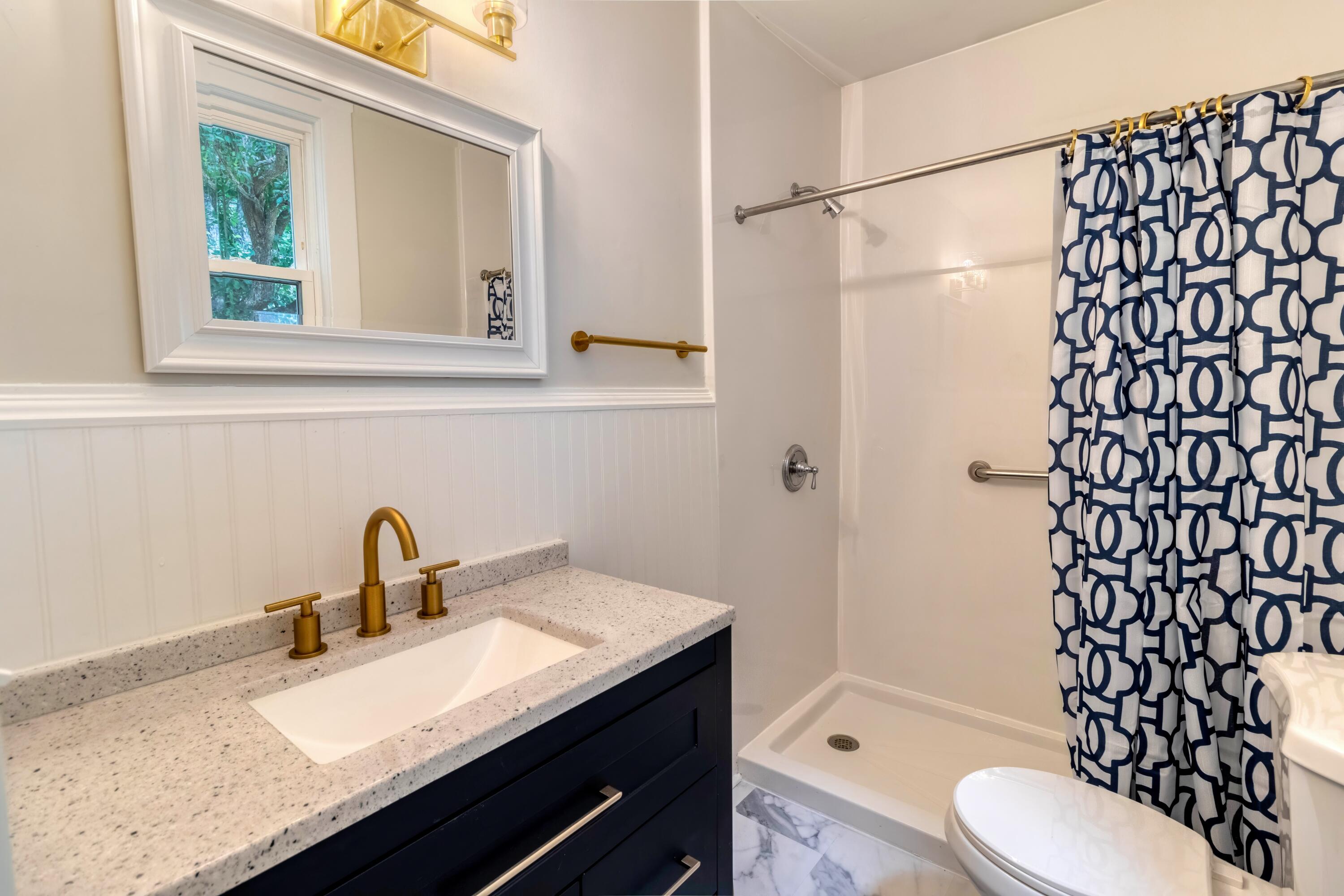 2002 BRANSFORD Avenue