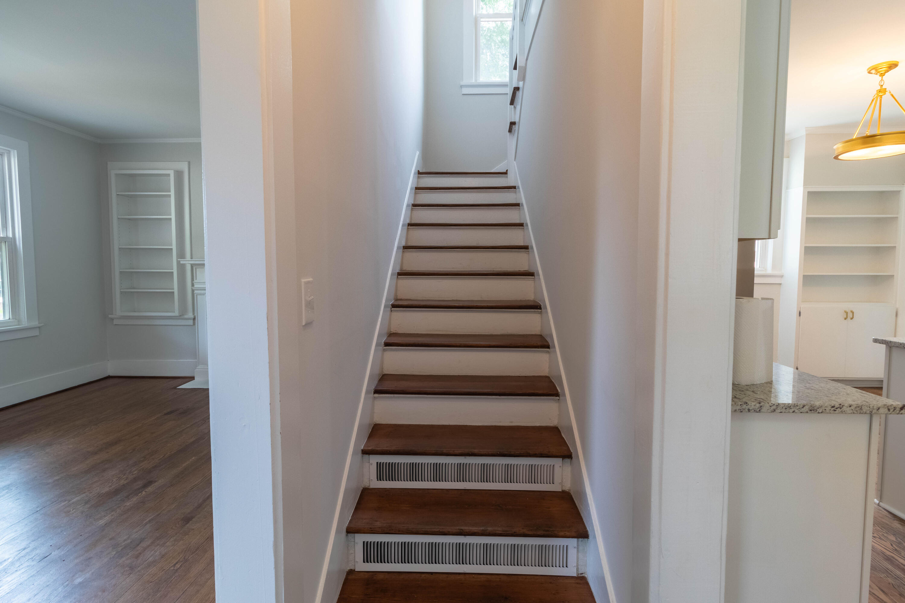 2002 BRANSFORD Avenue