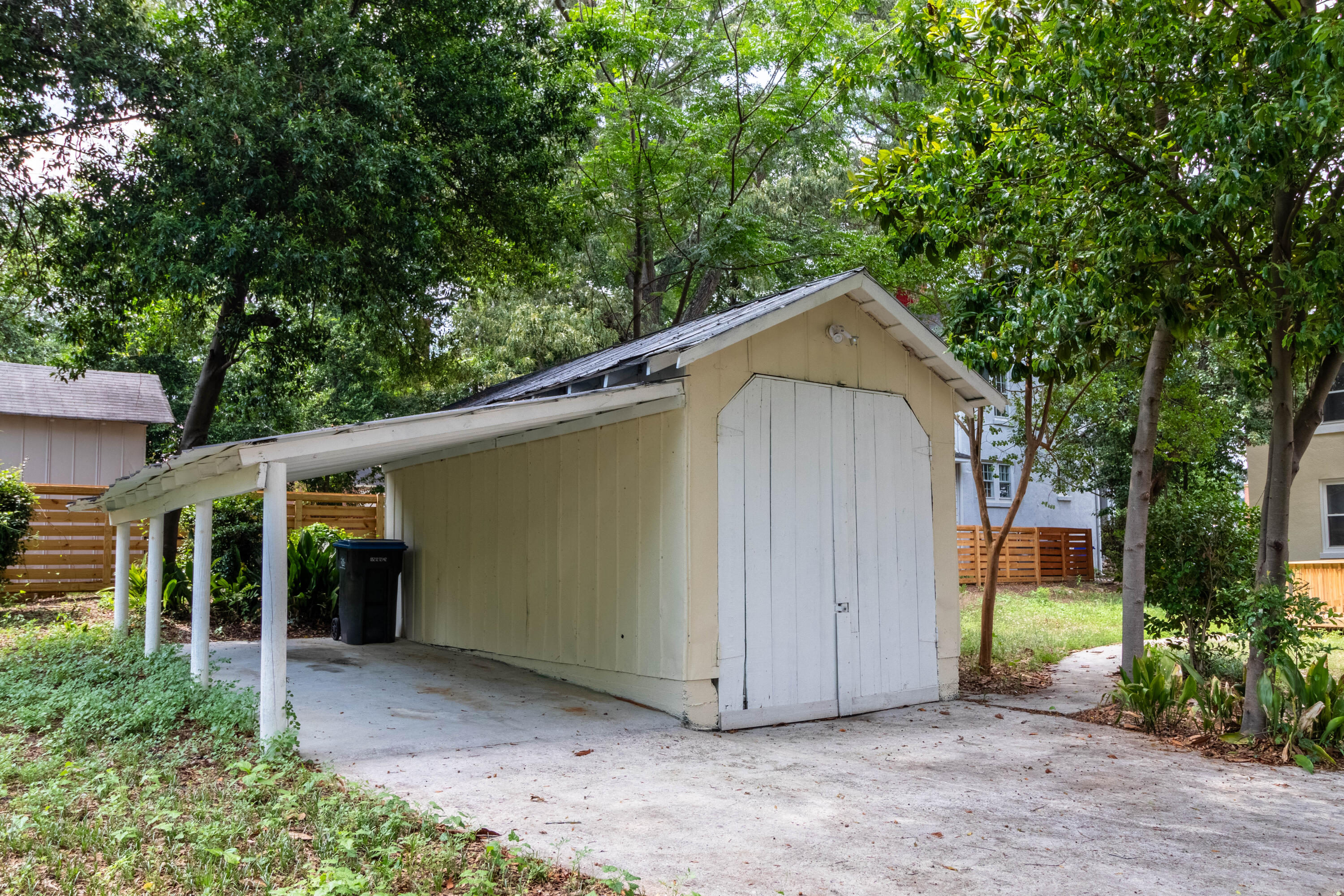 2002 BRANSFORD Avenue