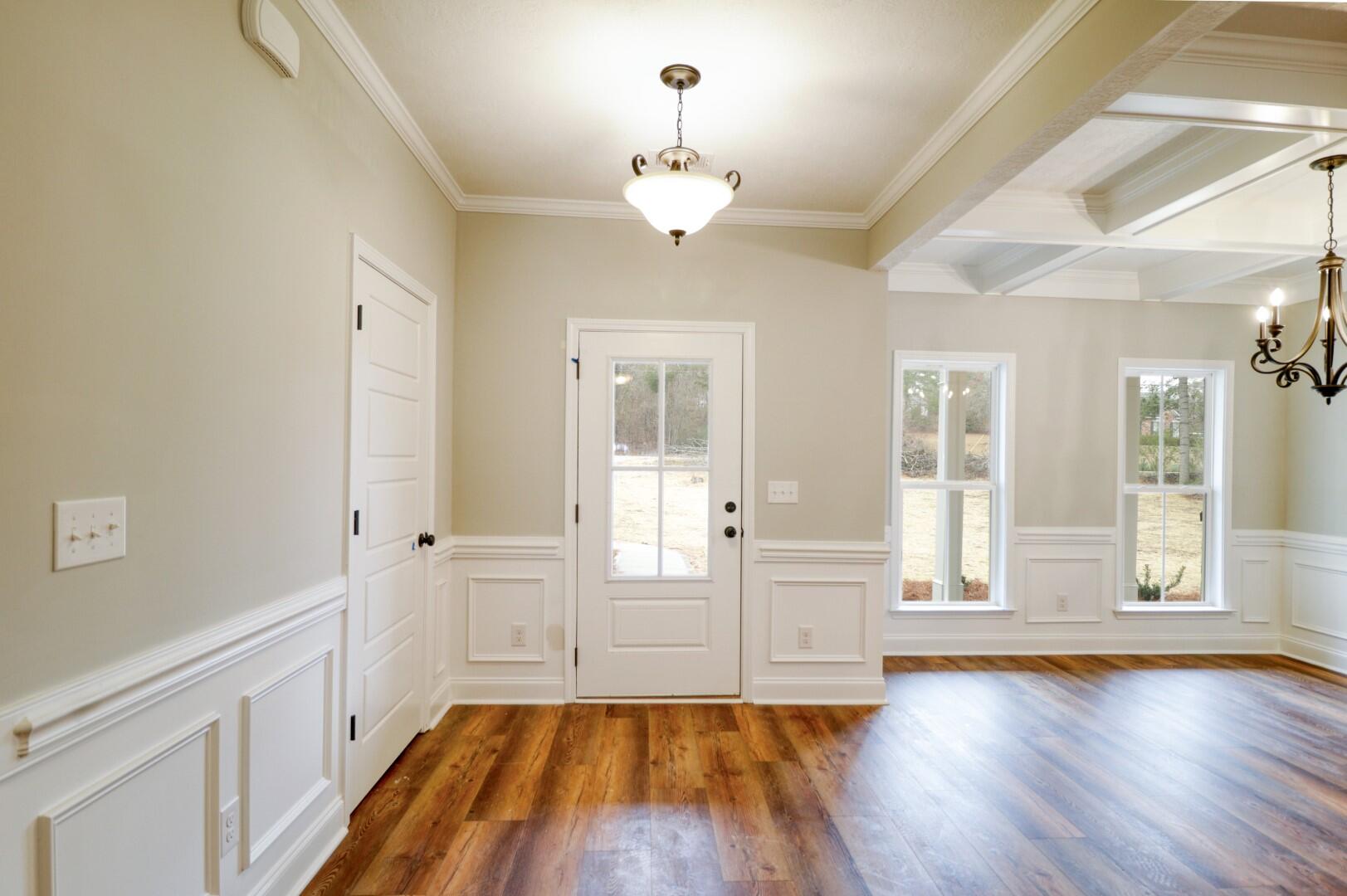 1503 ASCAUGA LAKE Road