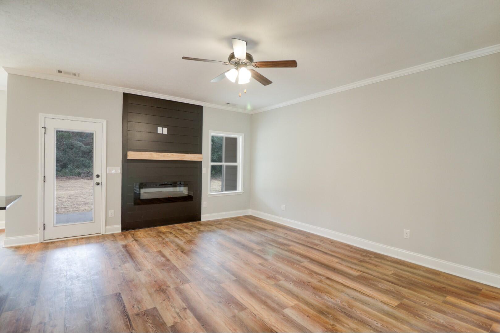 1503 ASCAUGA LAKE Road