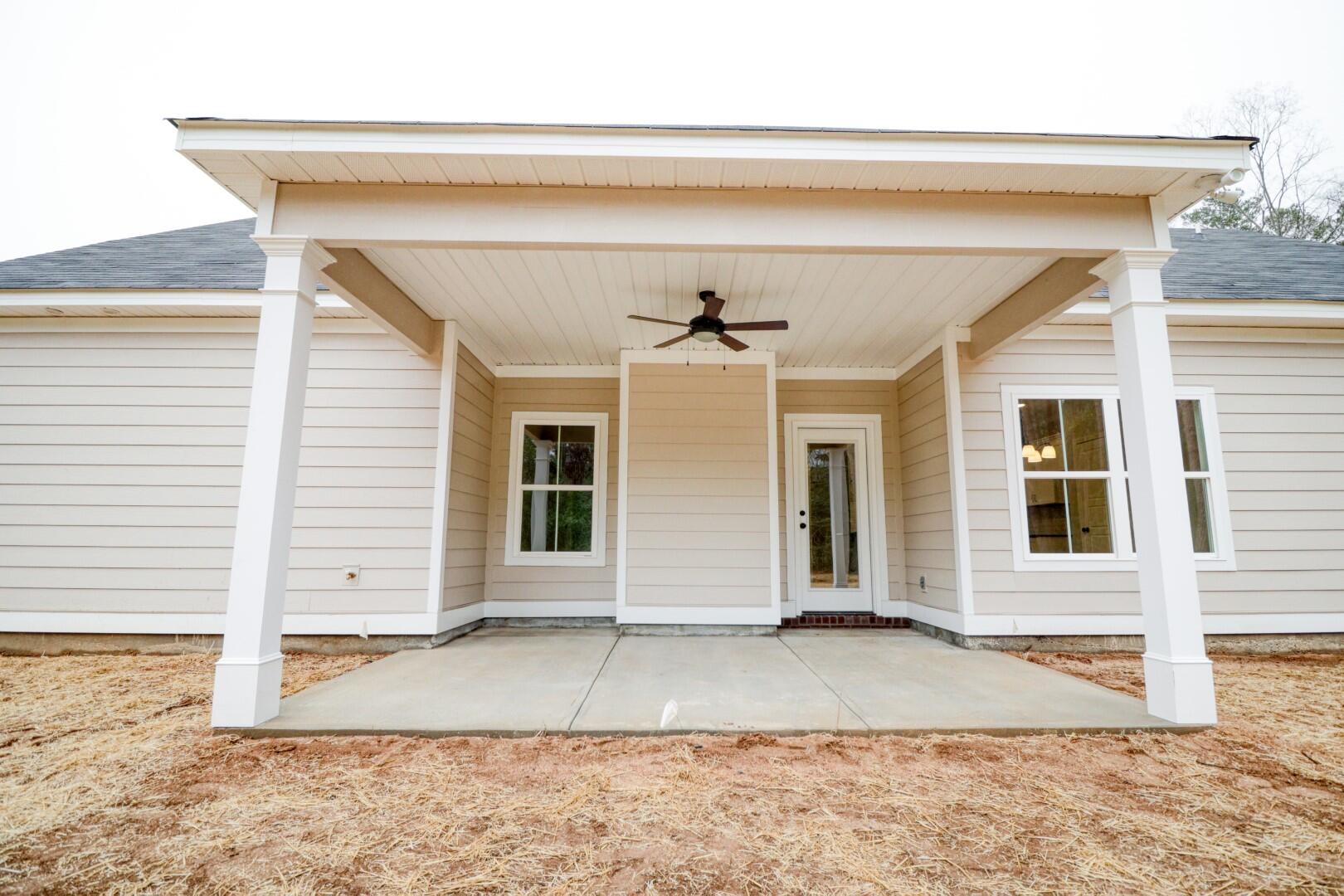 1503 ASCAUGA LAKE Road