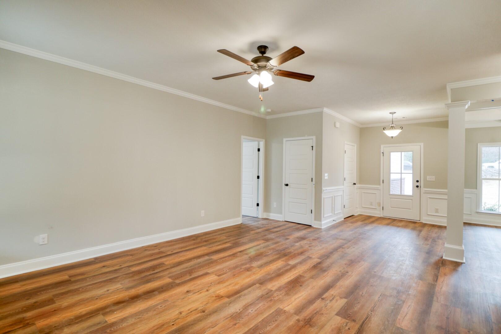 1503 ASCAUGA LAKE Road