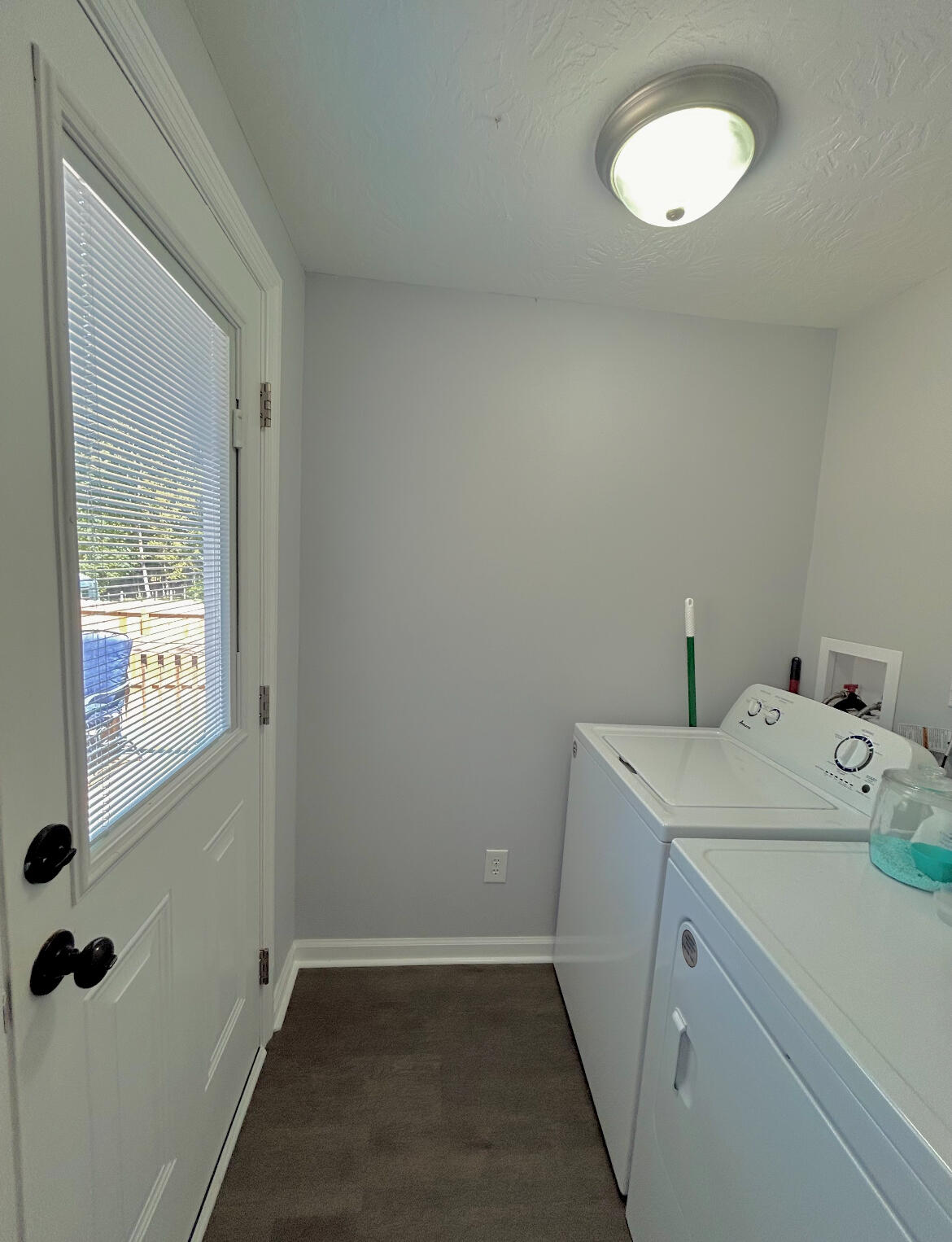 4617 CALAIS CIRCLE Circle