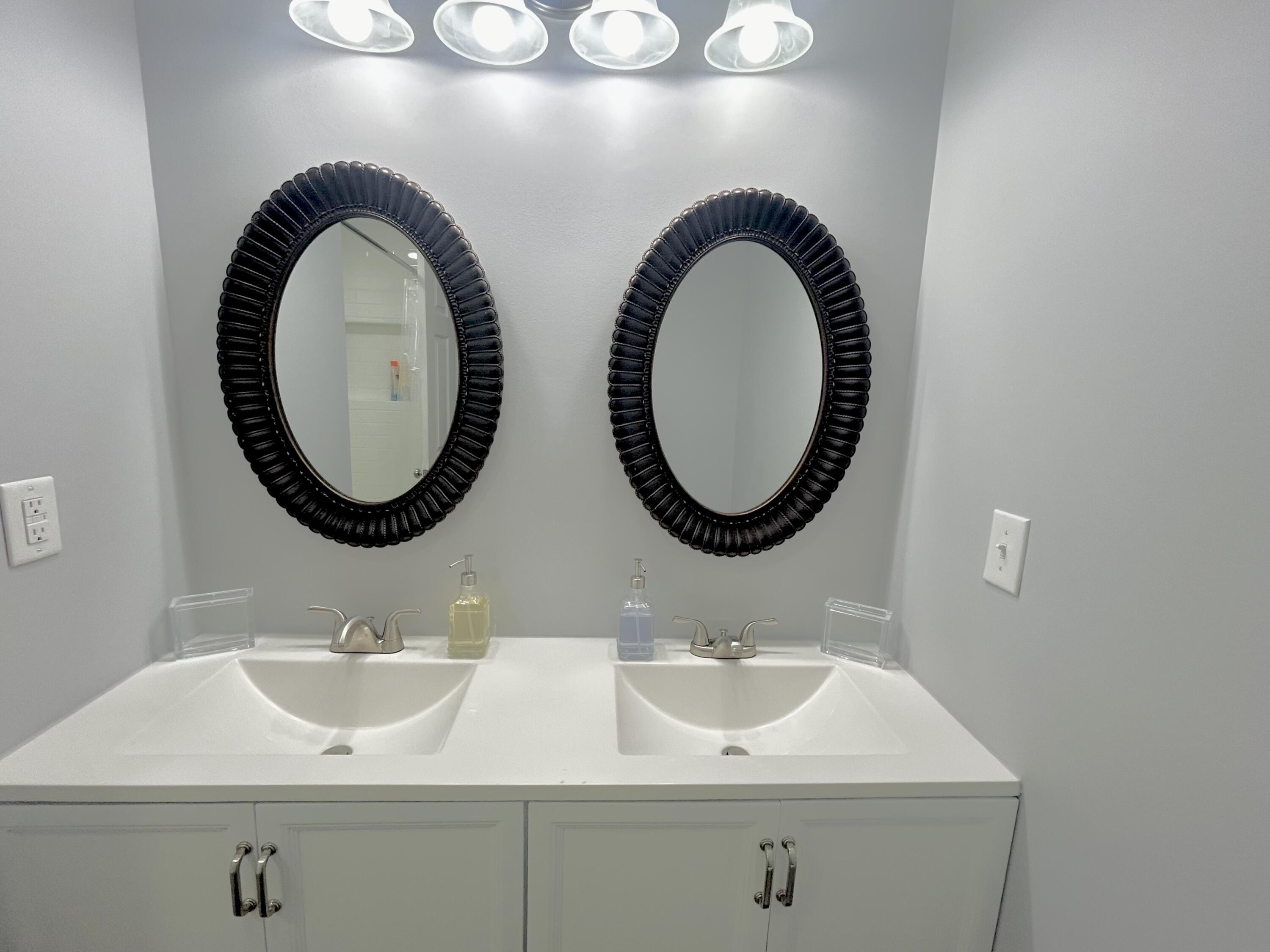 4617 CALAIS CIRCLE Circle