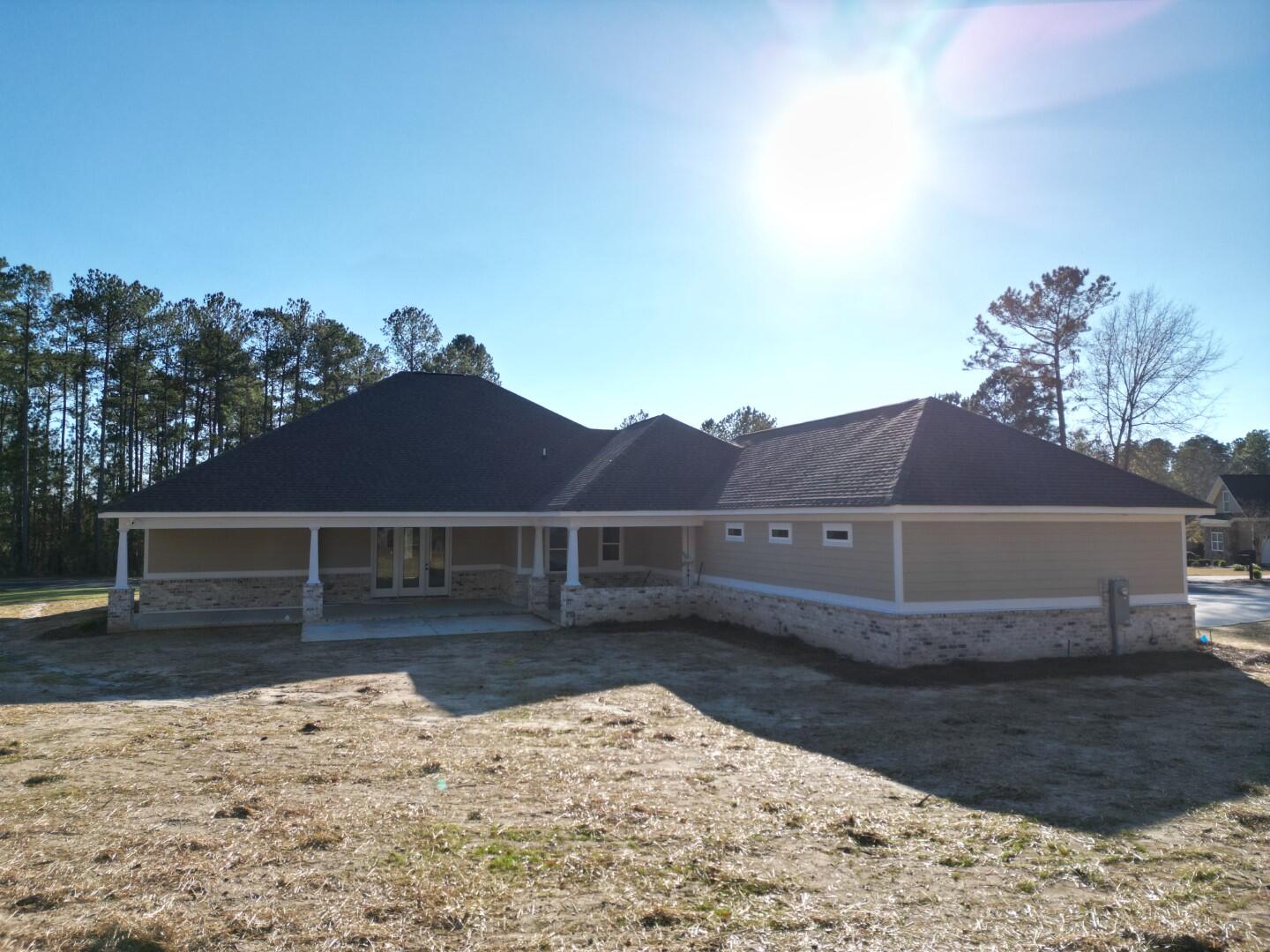 525 LONGSHADOW Drive