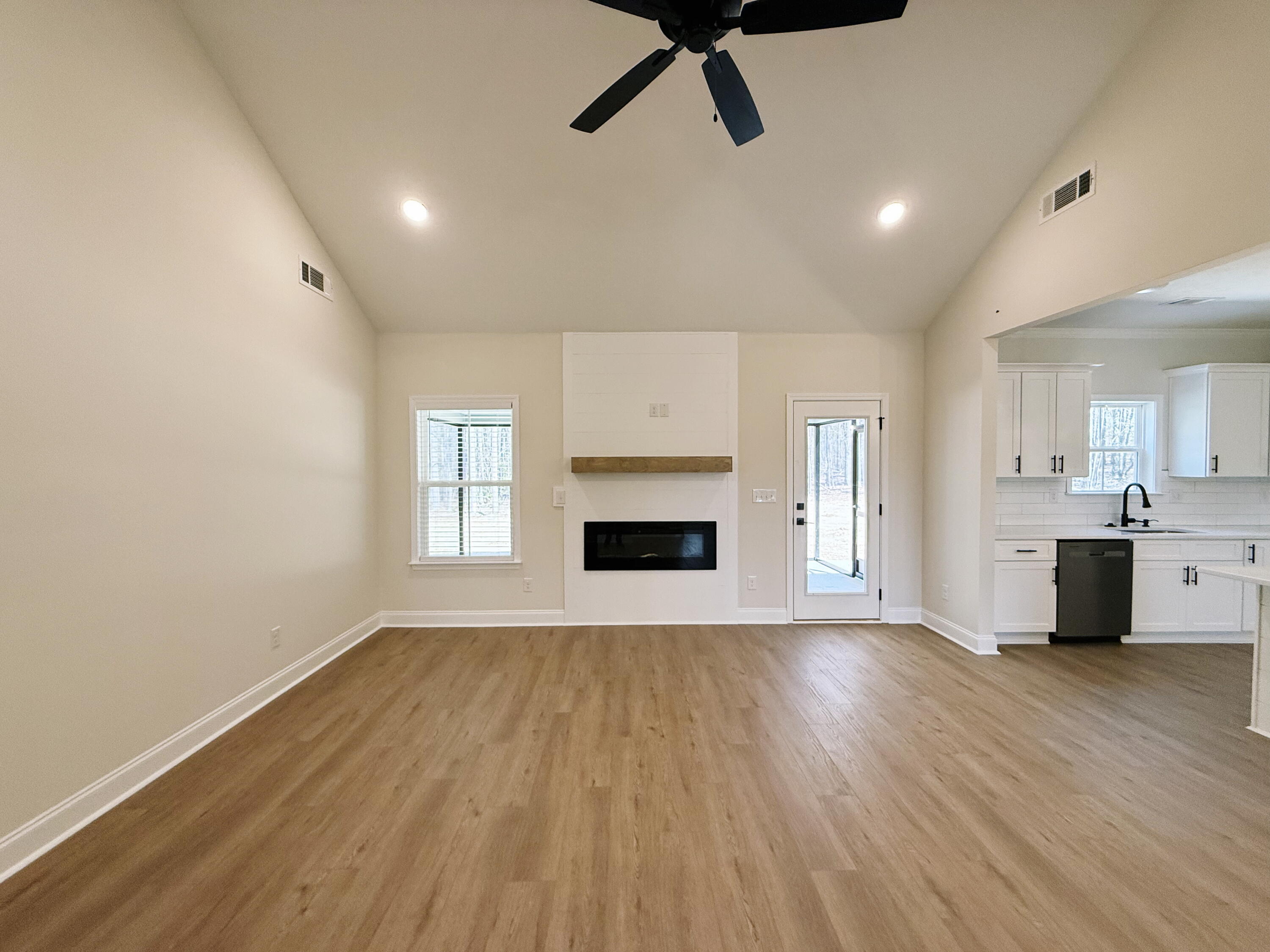 1041 WRIGHTS MILL Road