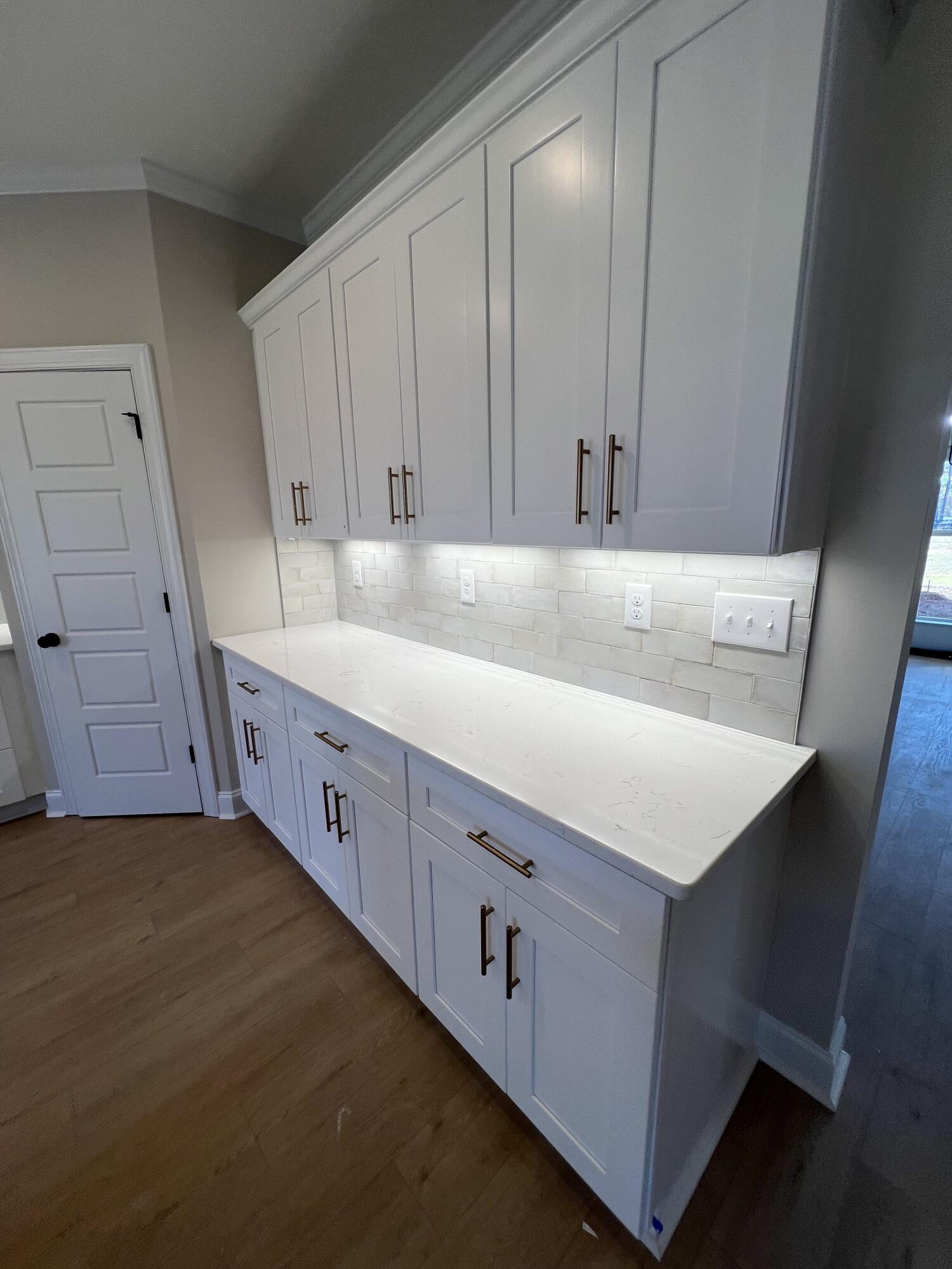 2747 STORM BRANCH Road