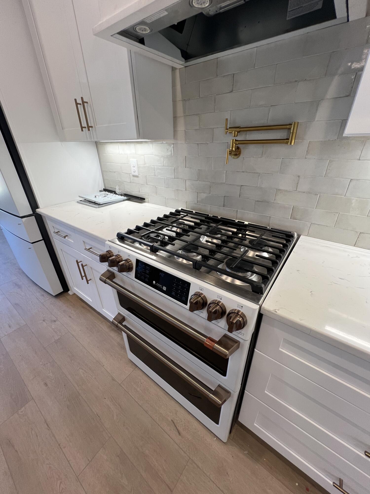 2747 STORM BRANCH Road