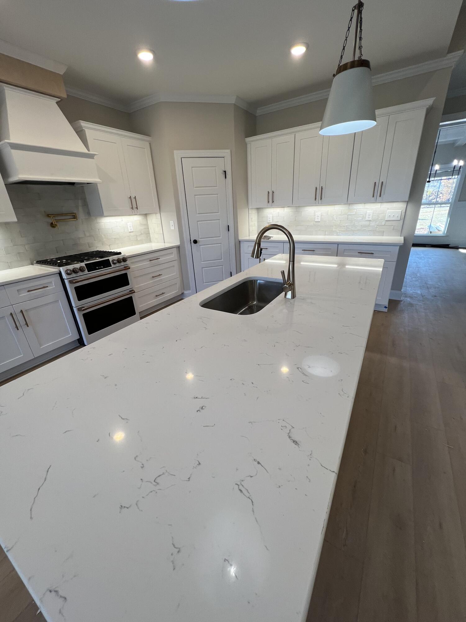 2747 STORM BRANCH Road