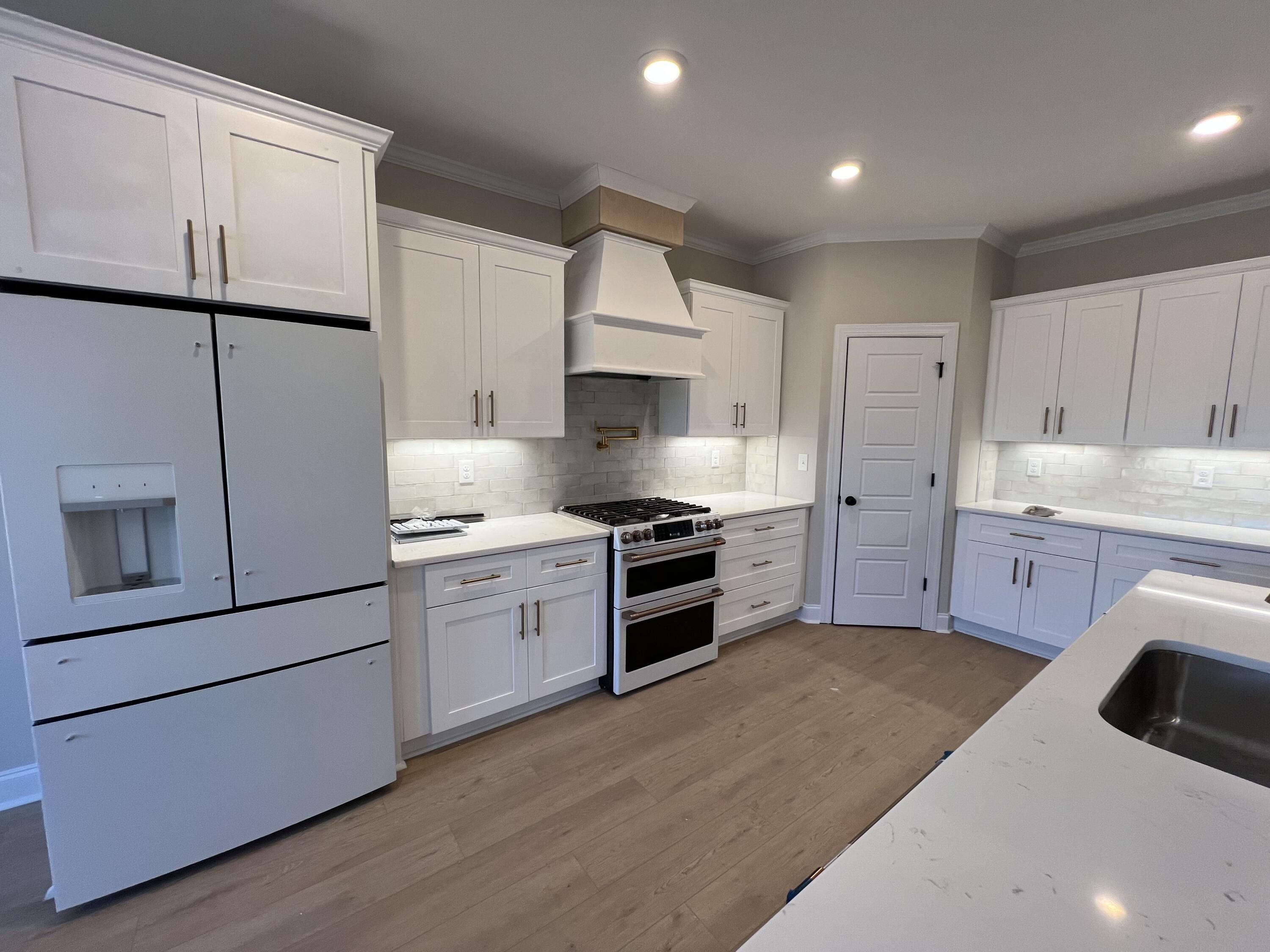 2747 STORM BRANCH Road