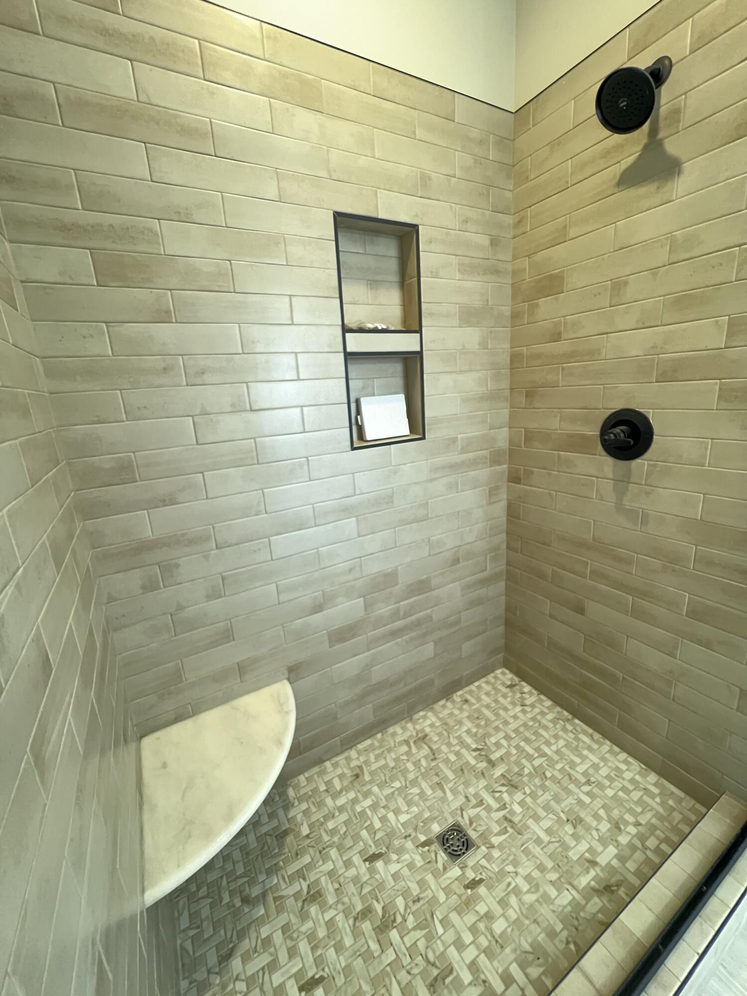 2747 STORM BRANCH Road