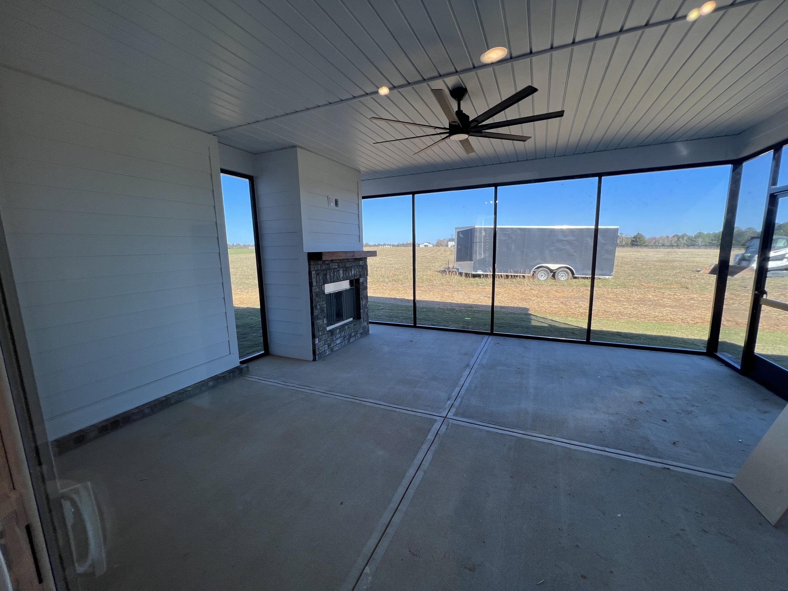 2747 STORM BRANCH Road