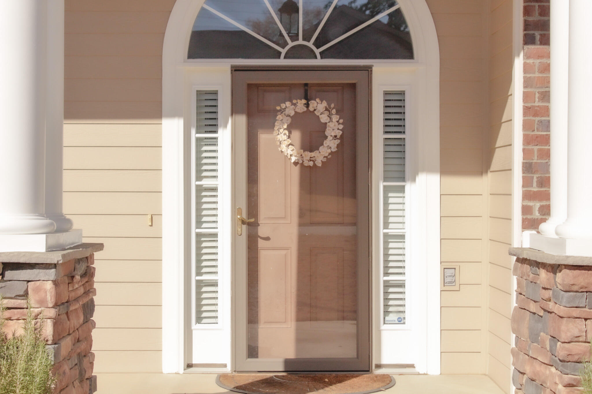 5119 WELLS DR. Drive