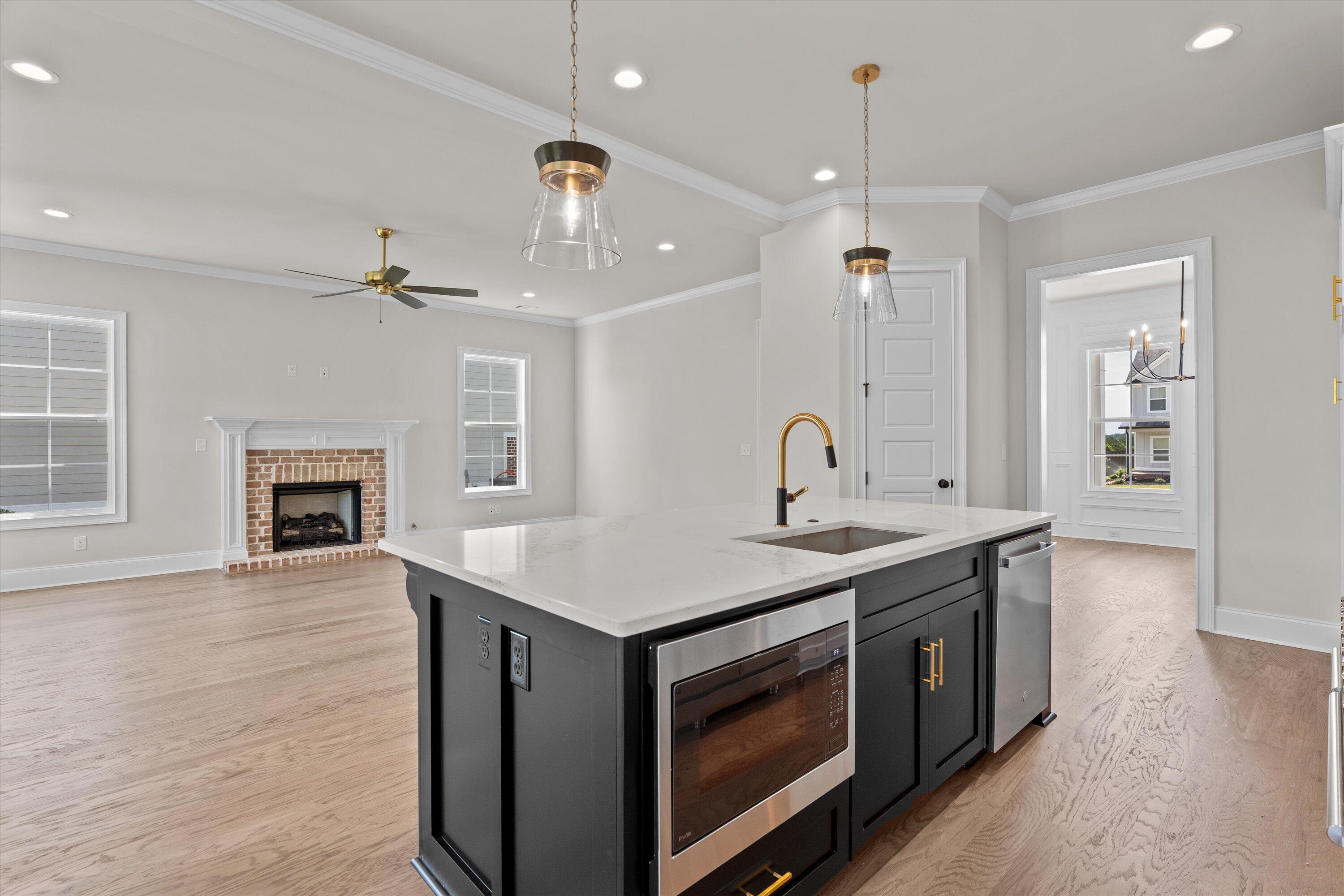 1221 HONEY LANE Lane