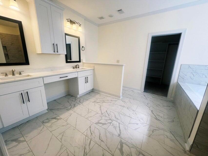 5373 CHARNWOOD FOREST Circle