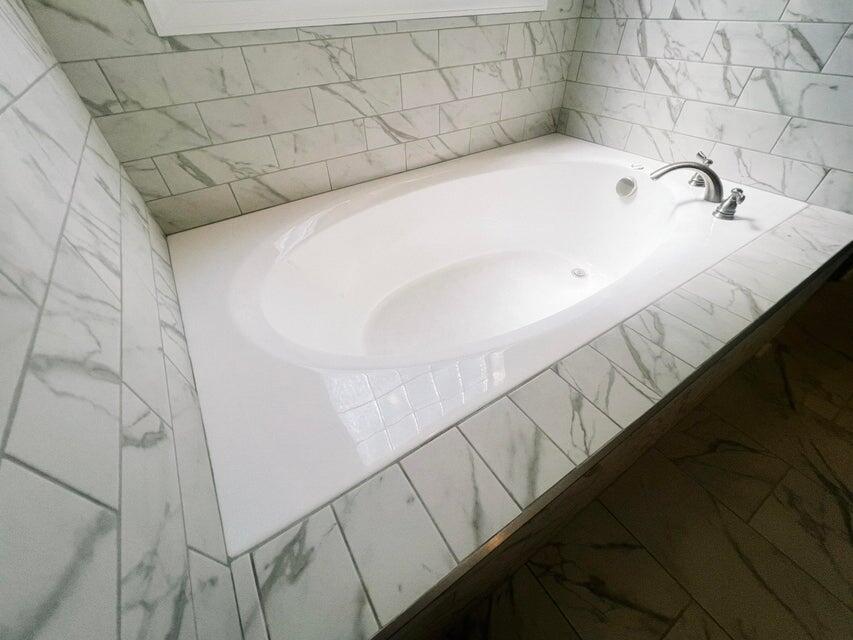 5373 CHARNWOOD FOREST Circle