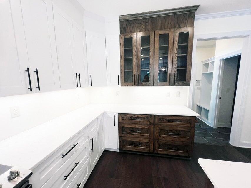 5373 CHARNWOOD FOREST Circle