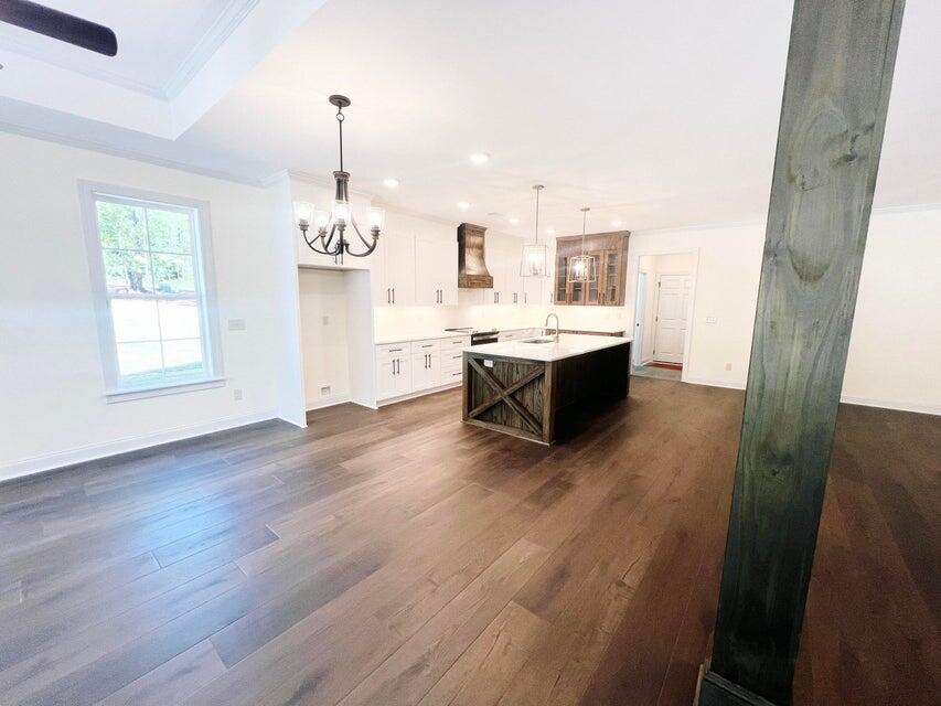 5373 CHARNWOOD FOREST Circle