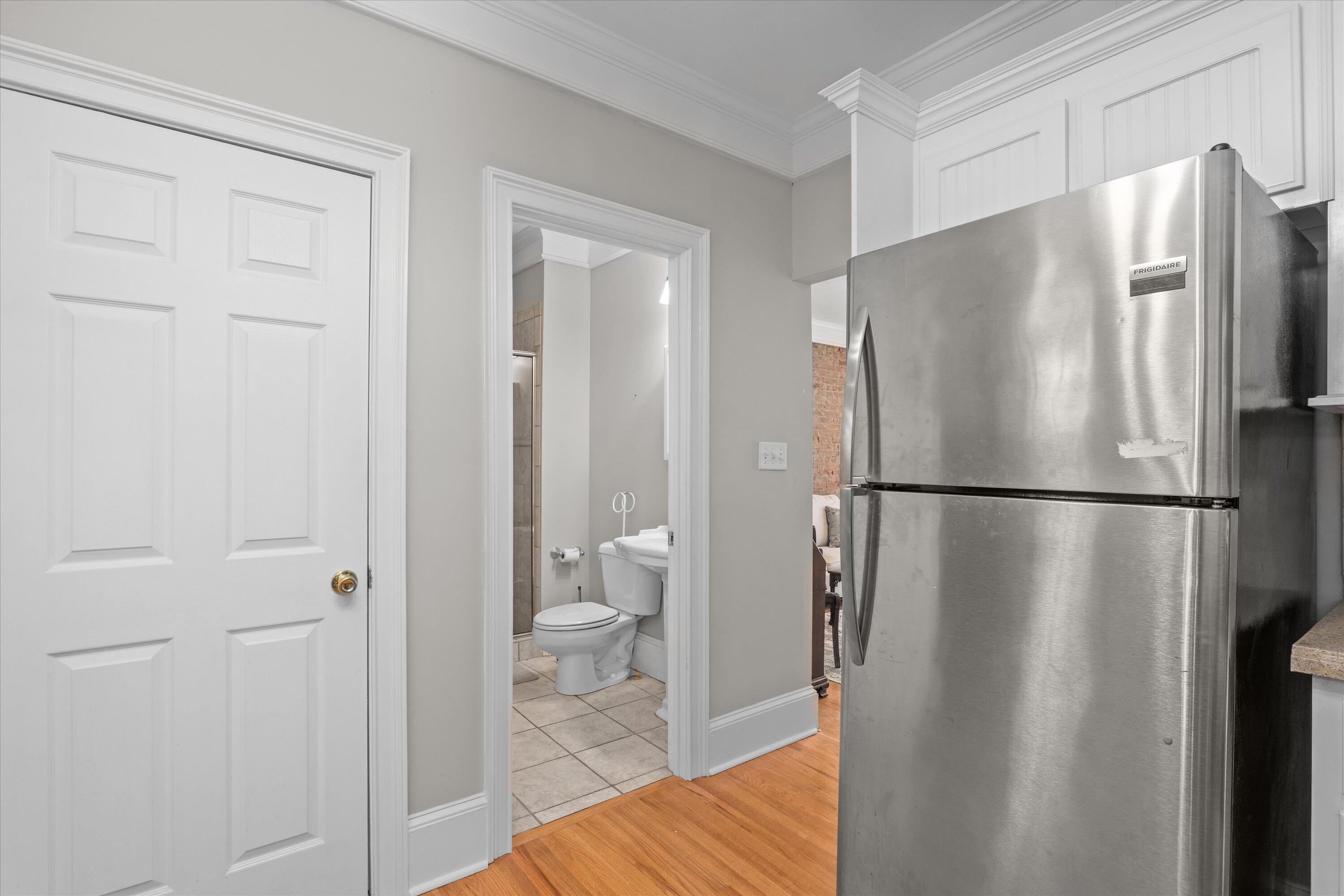 2549 WALTON Way Unit: G1