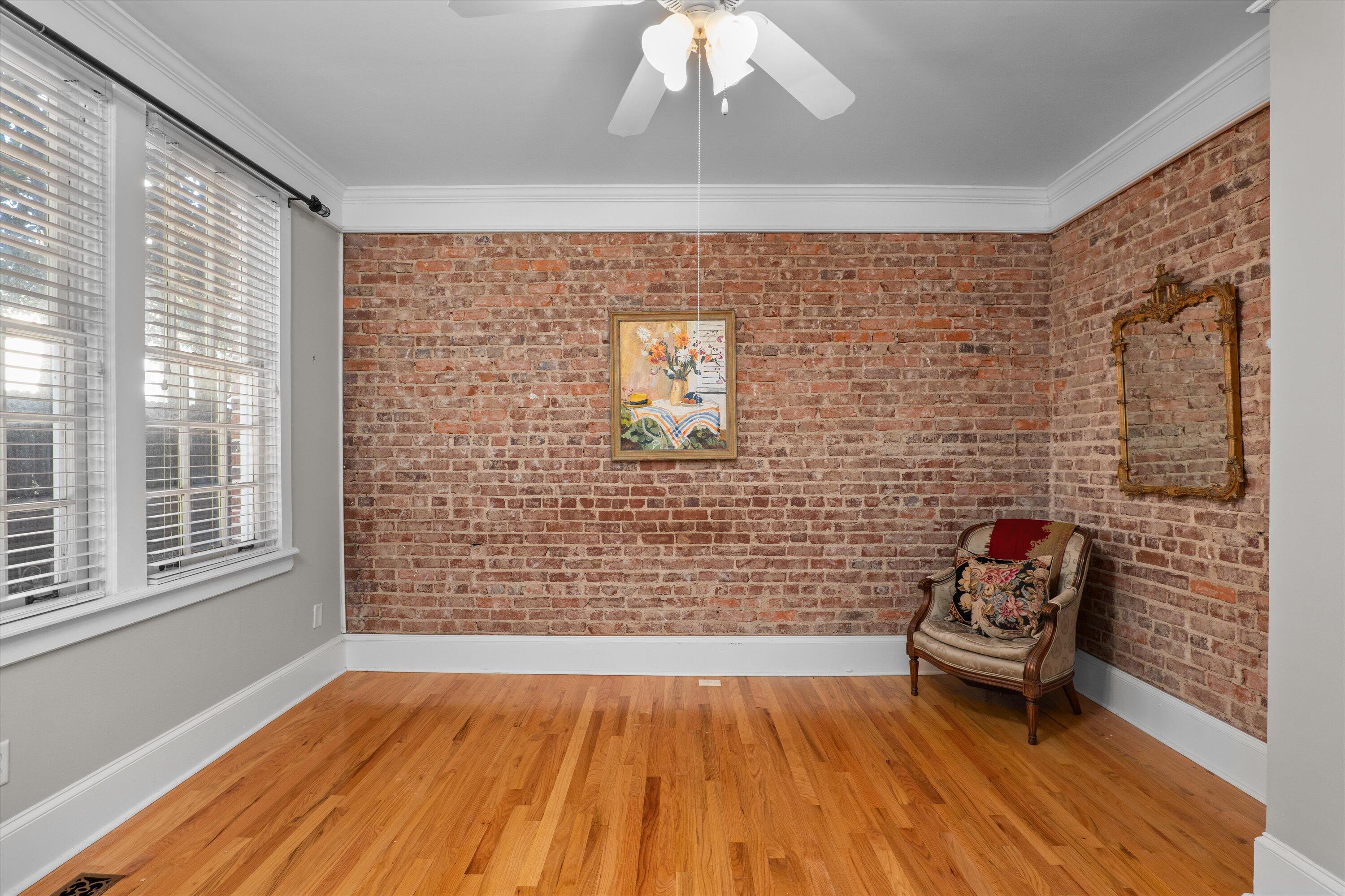 2549 WALTON Way Unit: G1