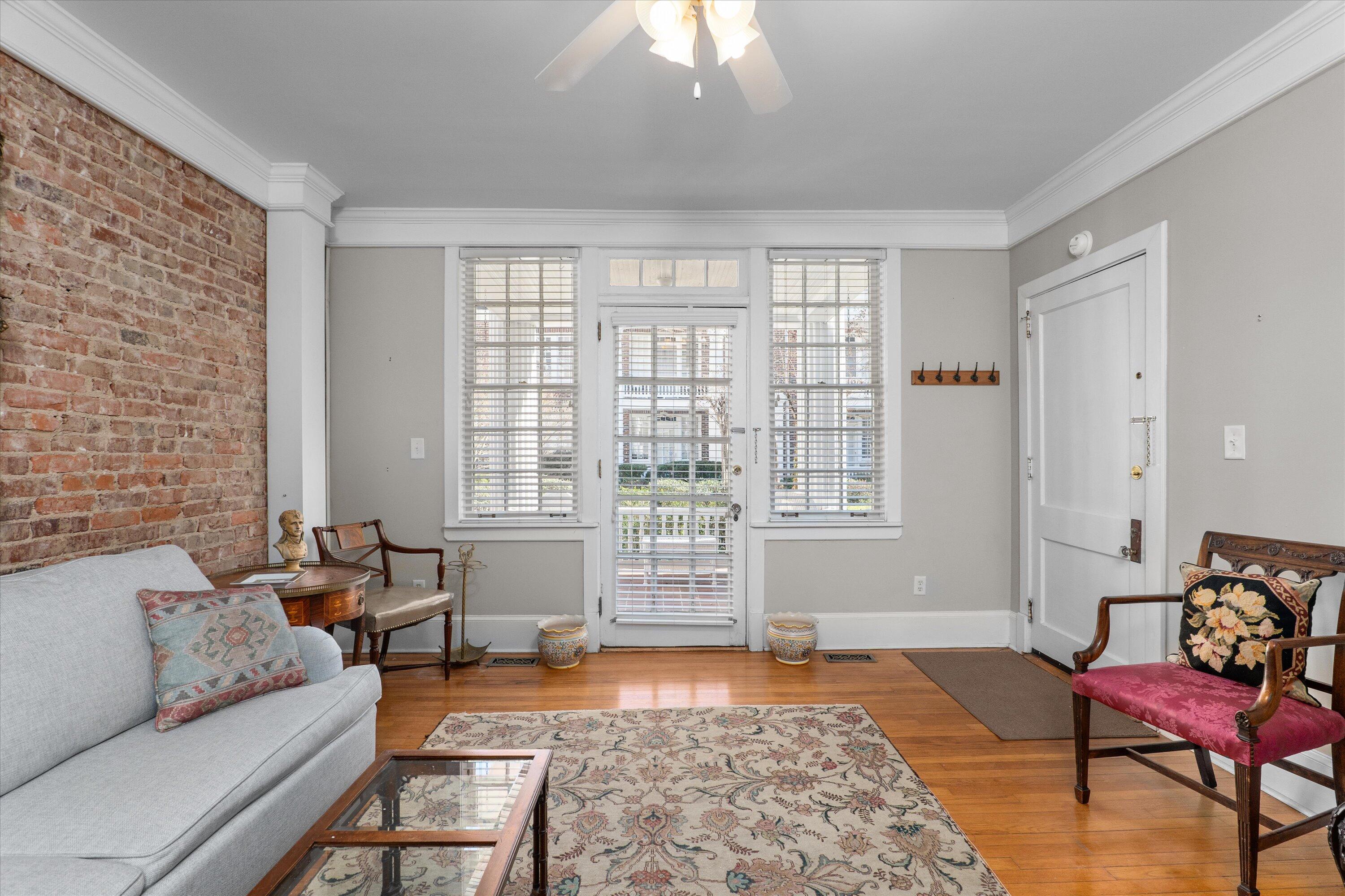 2549 WALTON Way Unit: G1